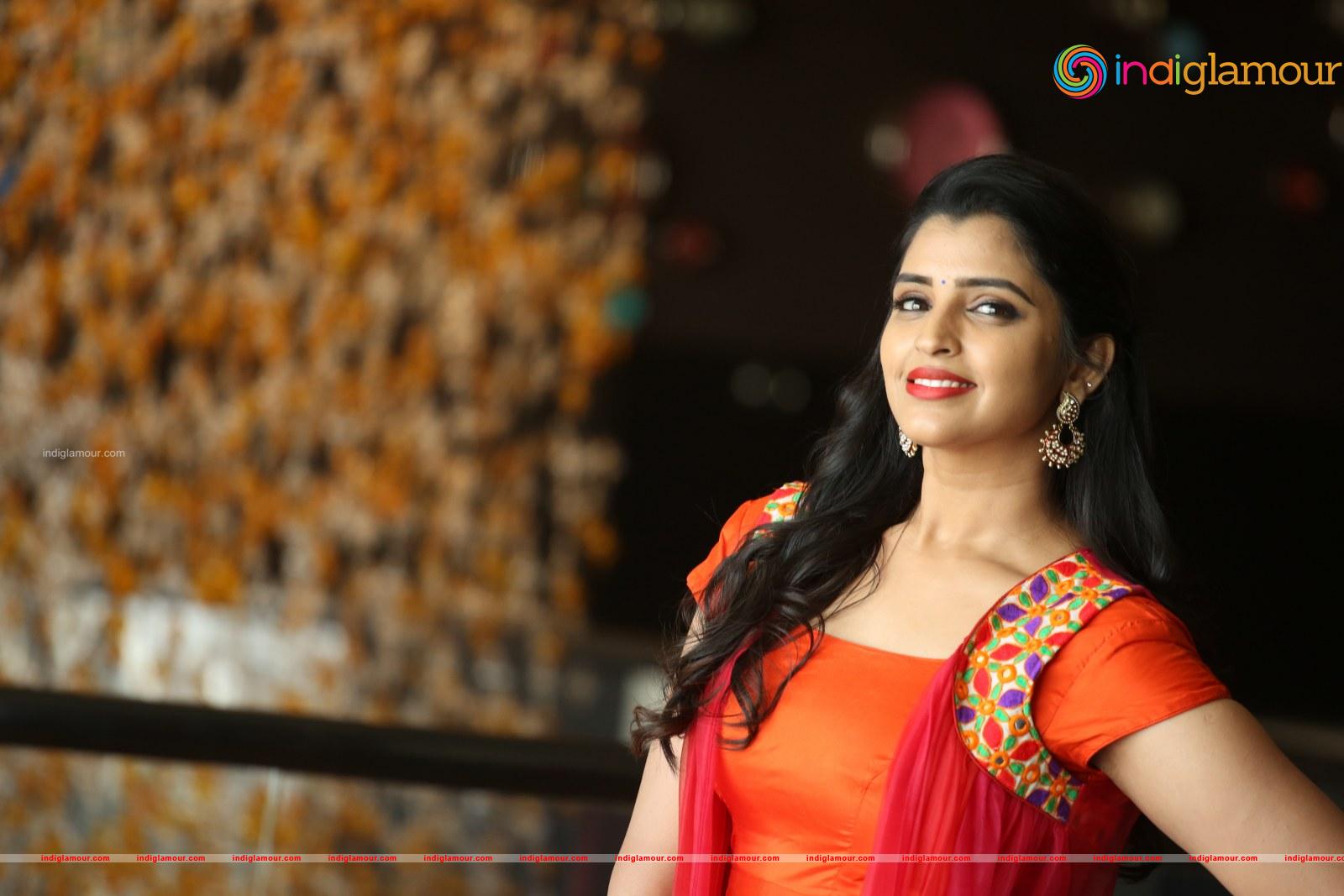 Syamala Actress hd photo