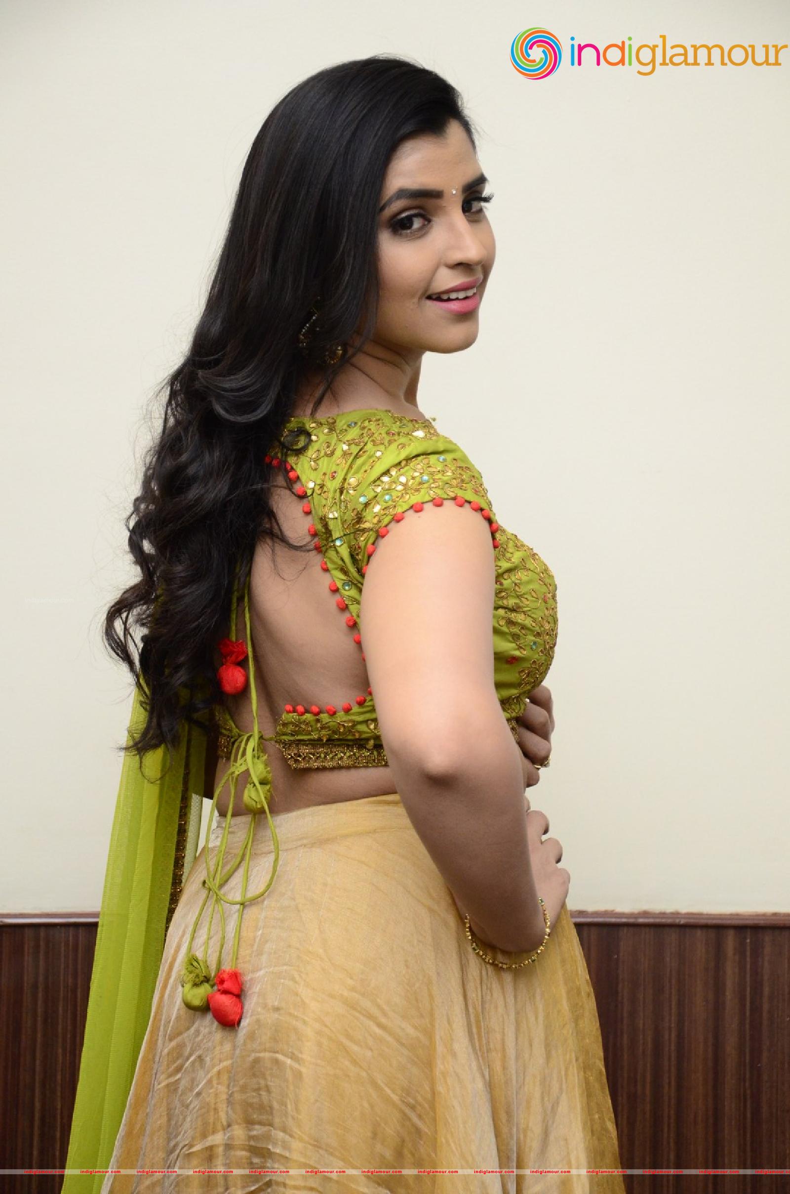 Syamala Actress hd photo