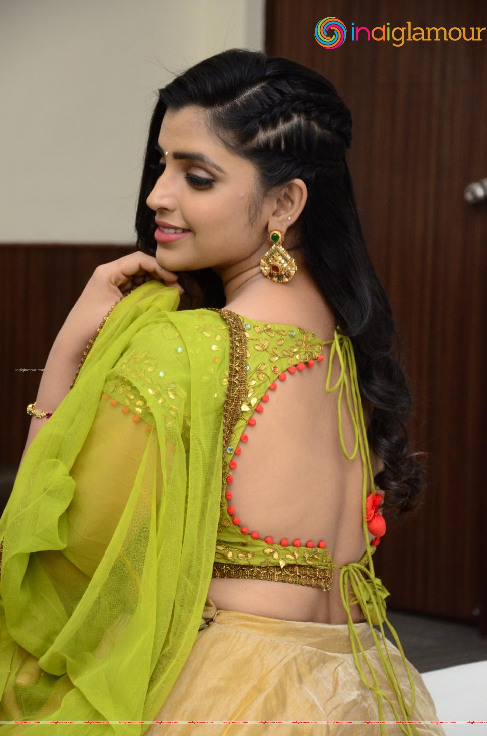 Syamala Actress hd photo