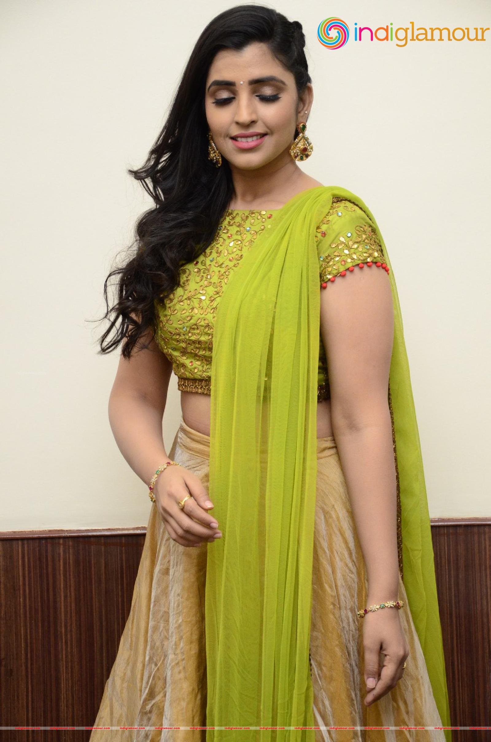 Syamala Actress hd photo