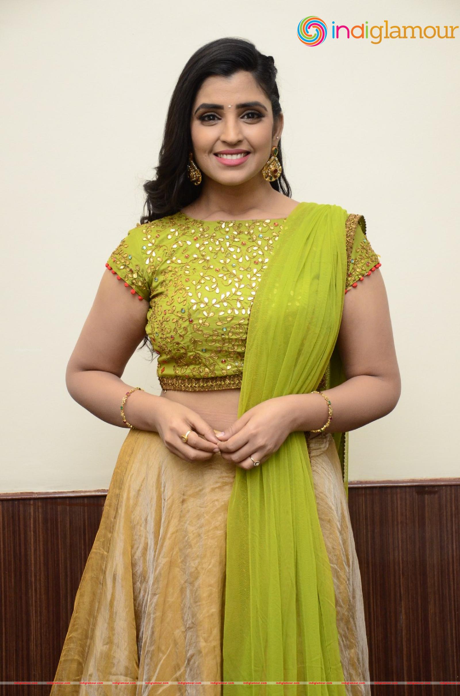 Syamala Actress hd photo