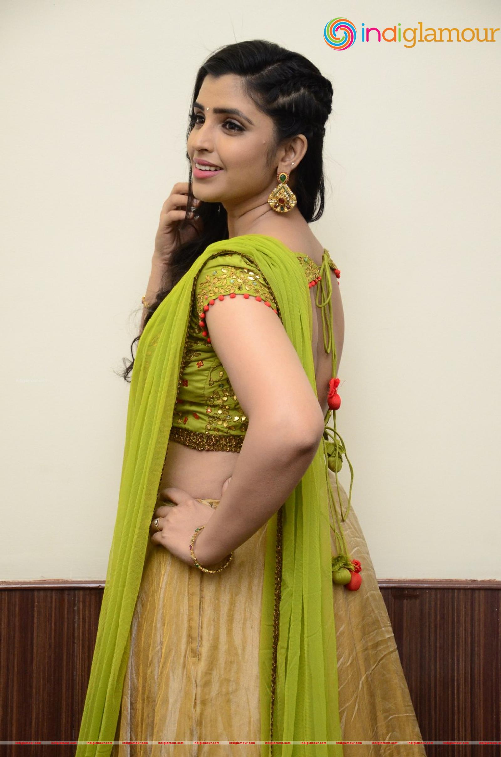 Syamala Actress hd photo