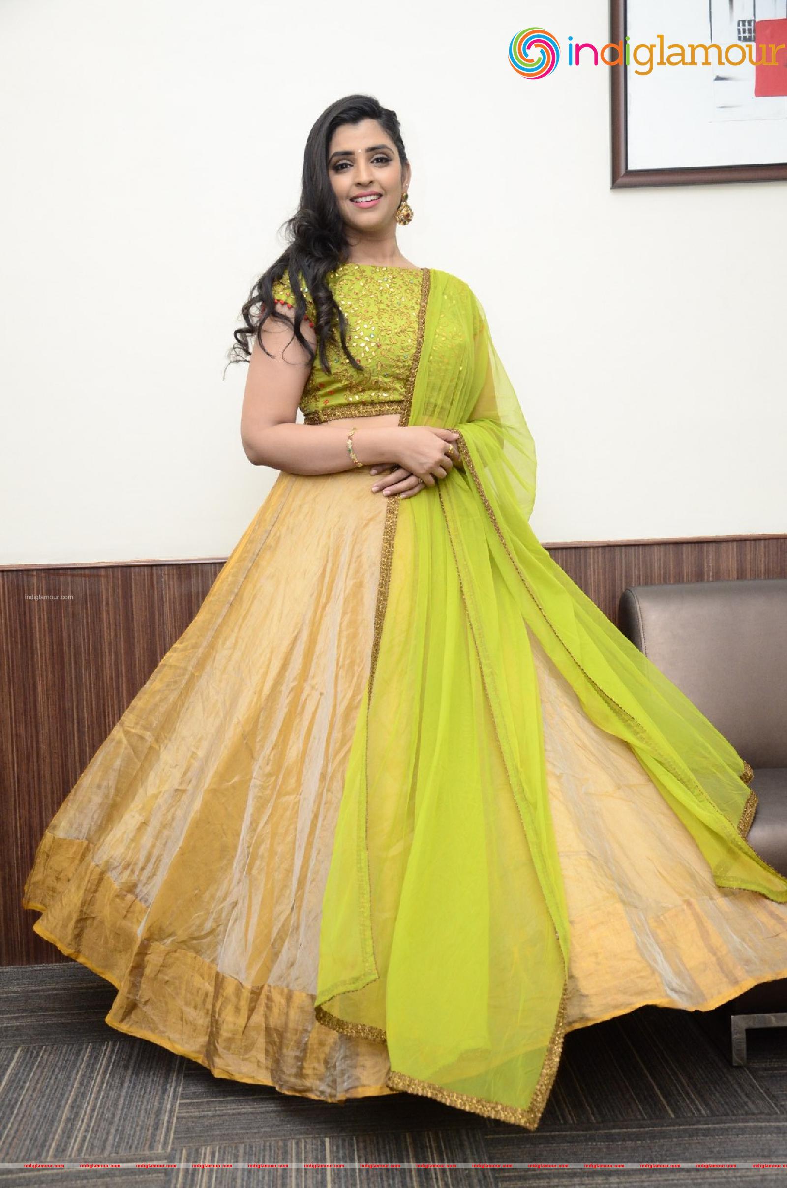 Syamala Actress hd photo