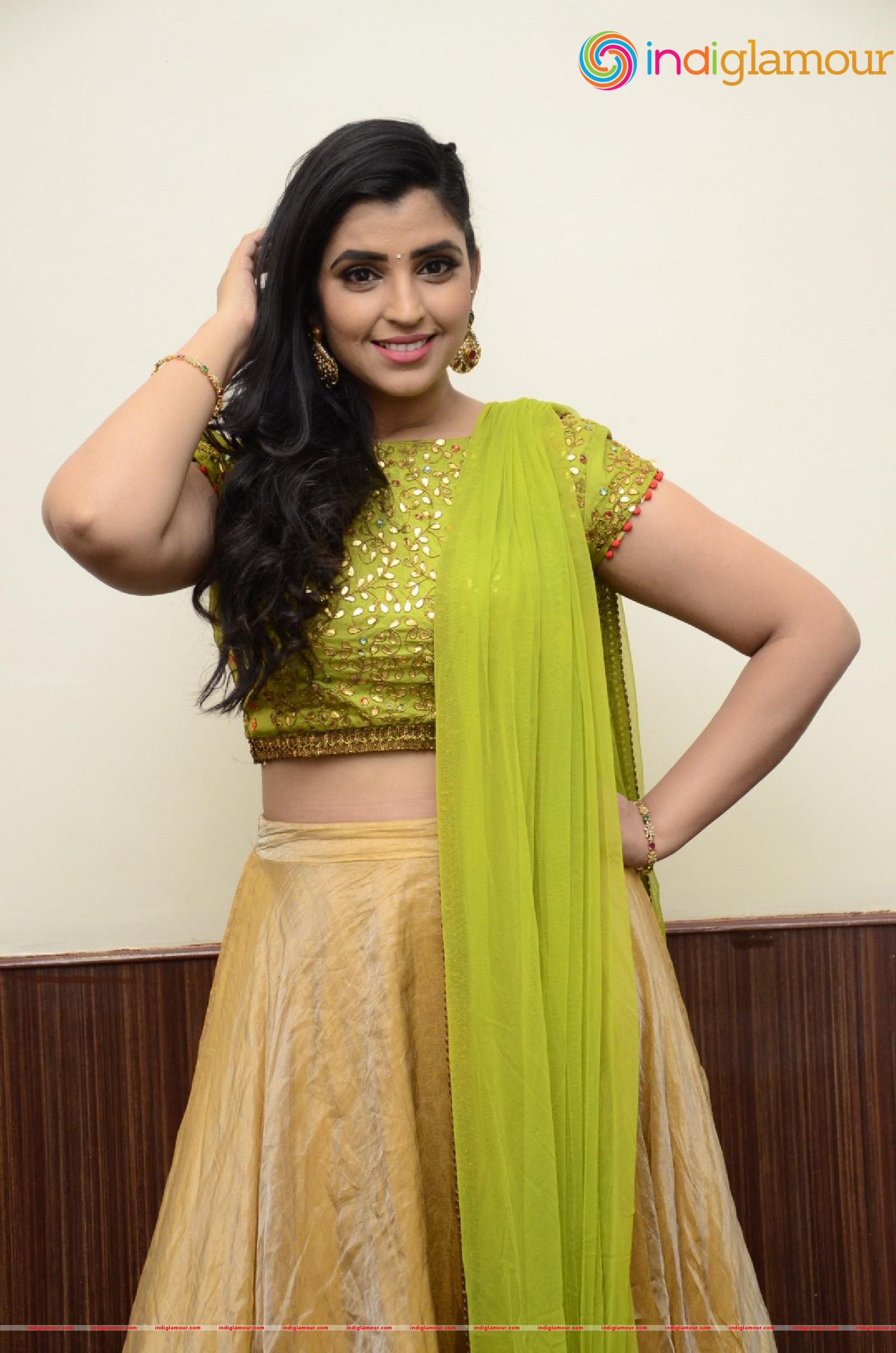 Syamala Actress hd photo