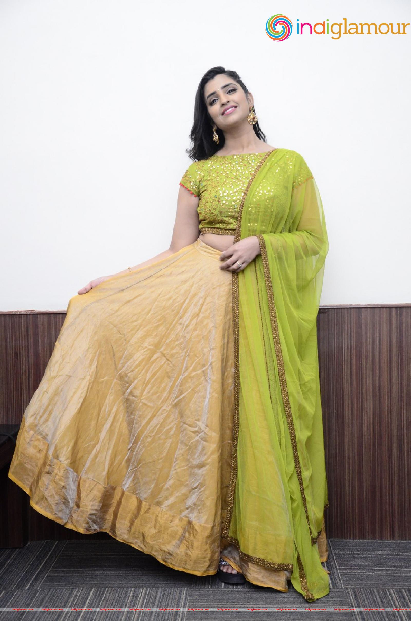 Syamala Actress hd photo