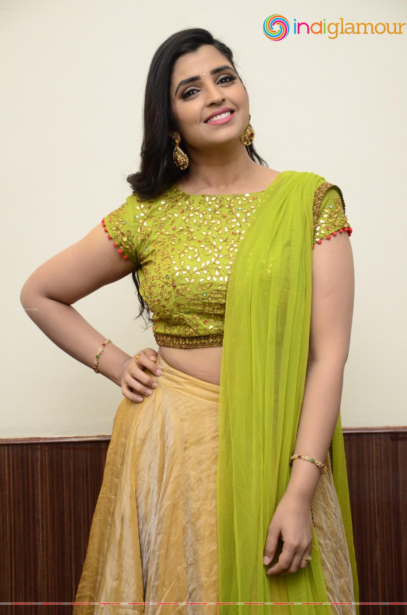 Syamala Actress hd photo