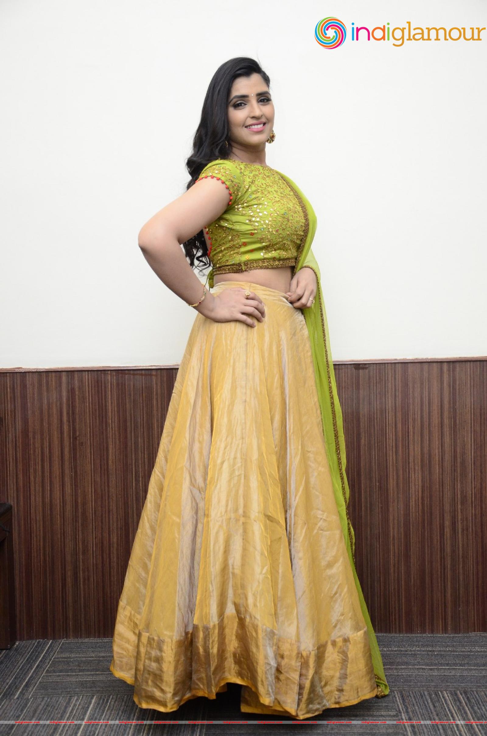 Syamala Actress hd photo