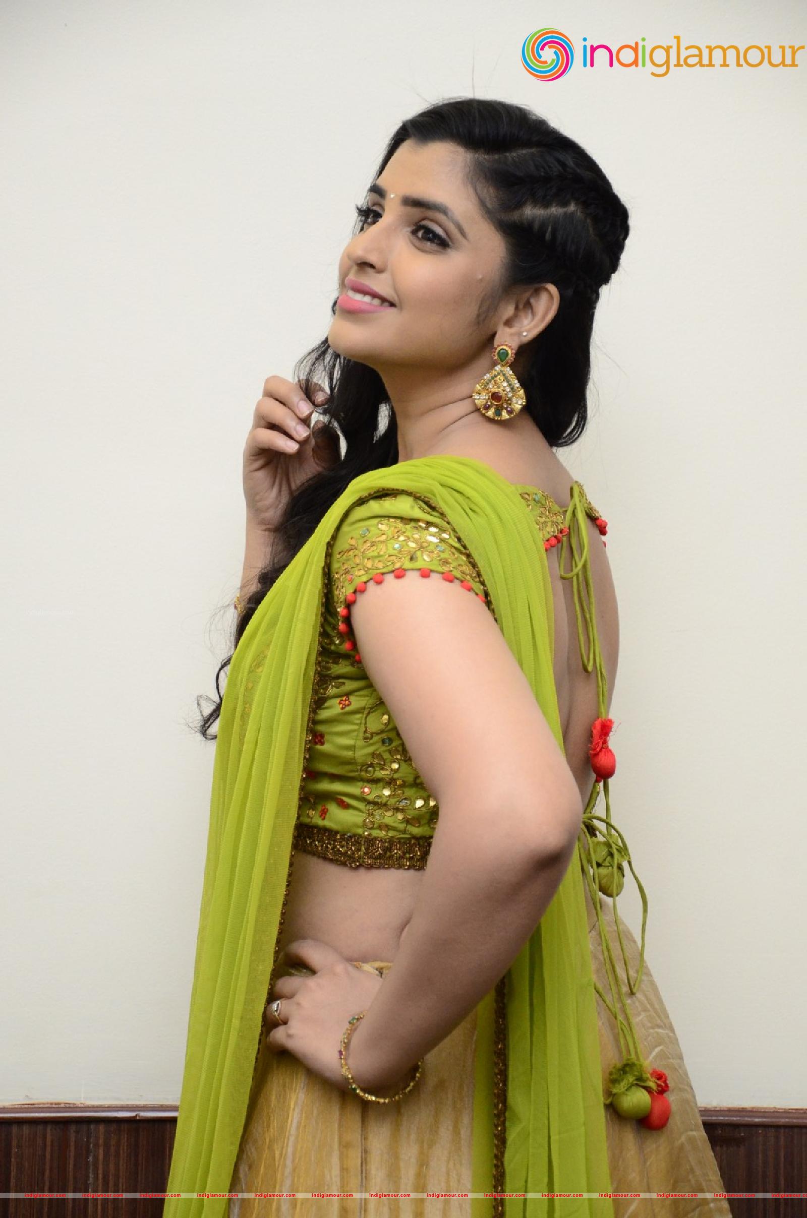 Syamala Actress hd photo