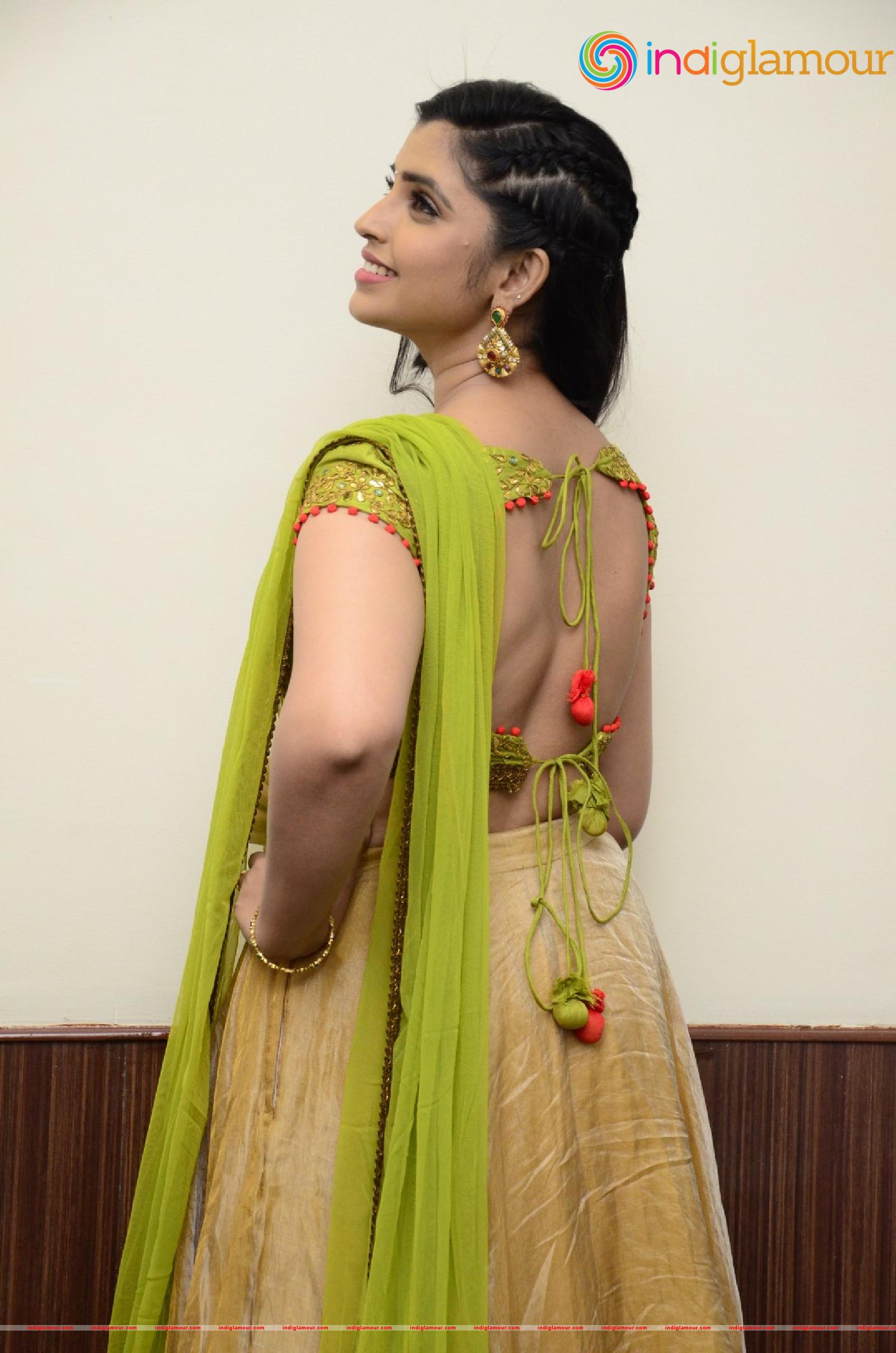 Syamala Actress hd photo