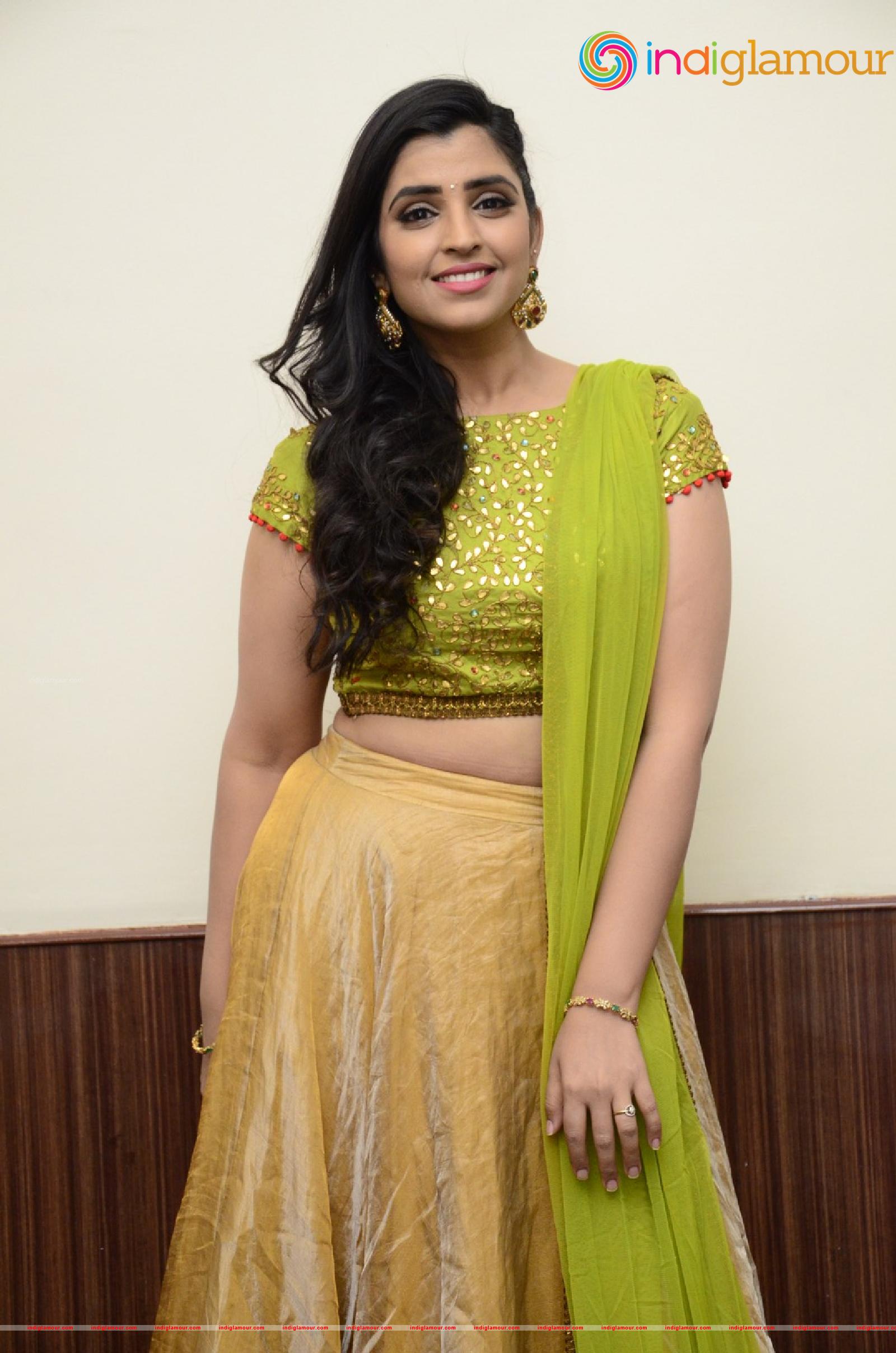 Syamala Actress hd photo