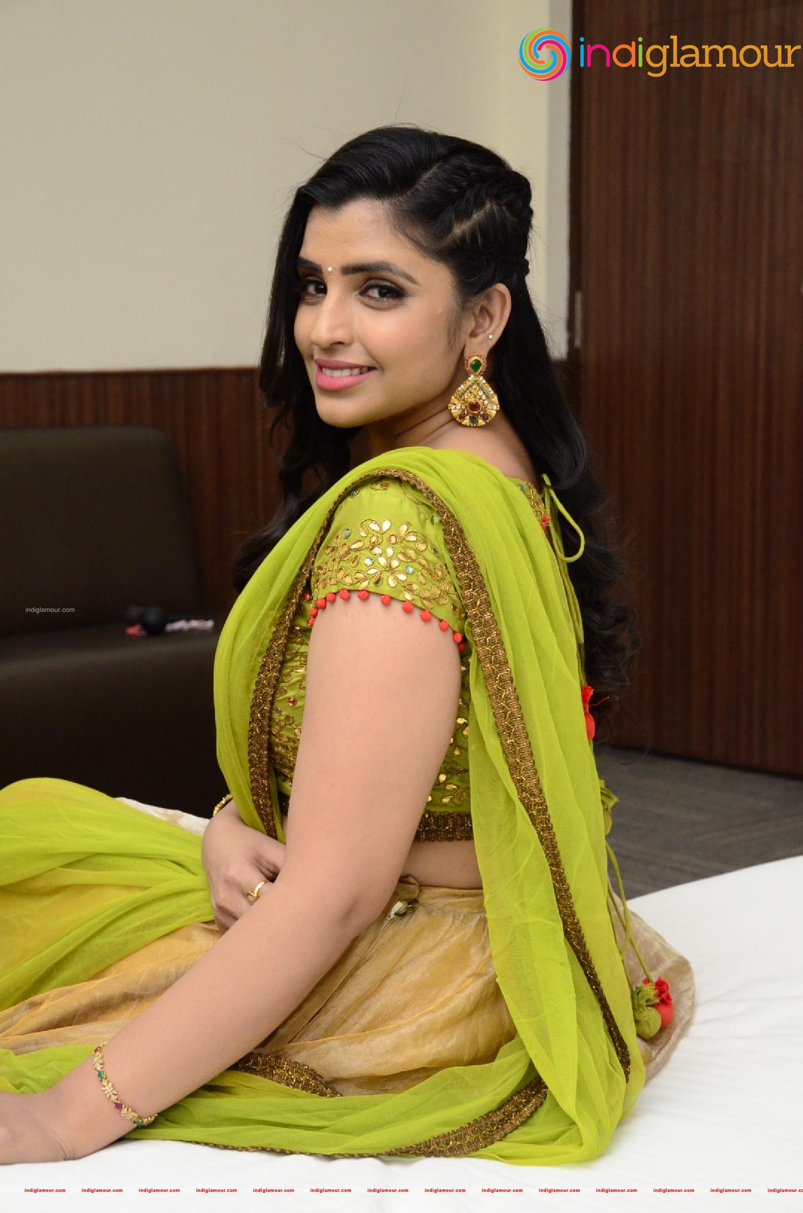 Syamala Actress hd photo