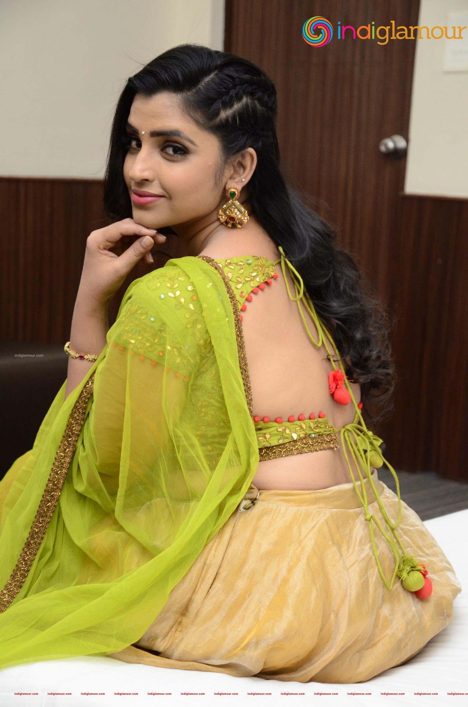 Syamala Actress hd photo