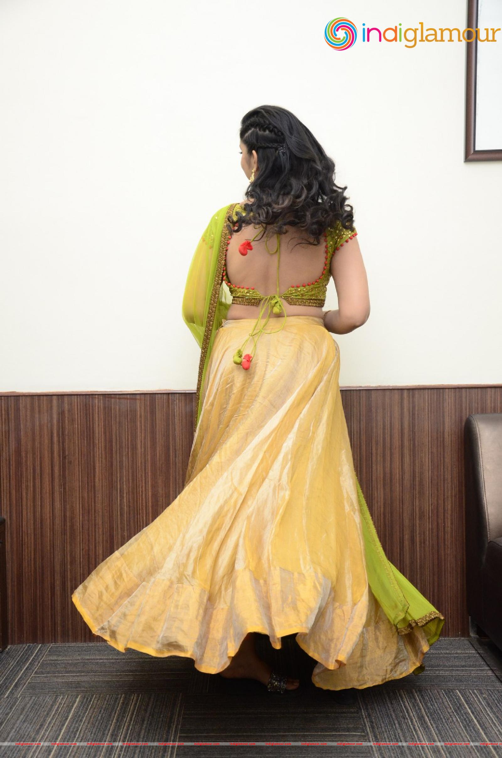 Syamala Actress hd photo