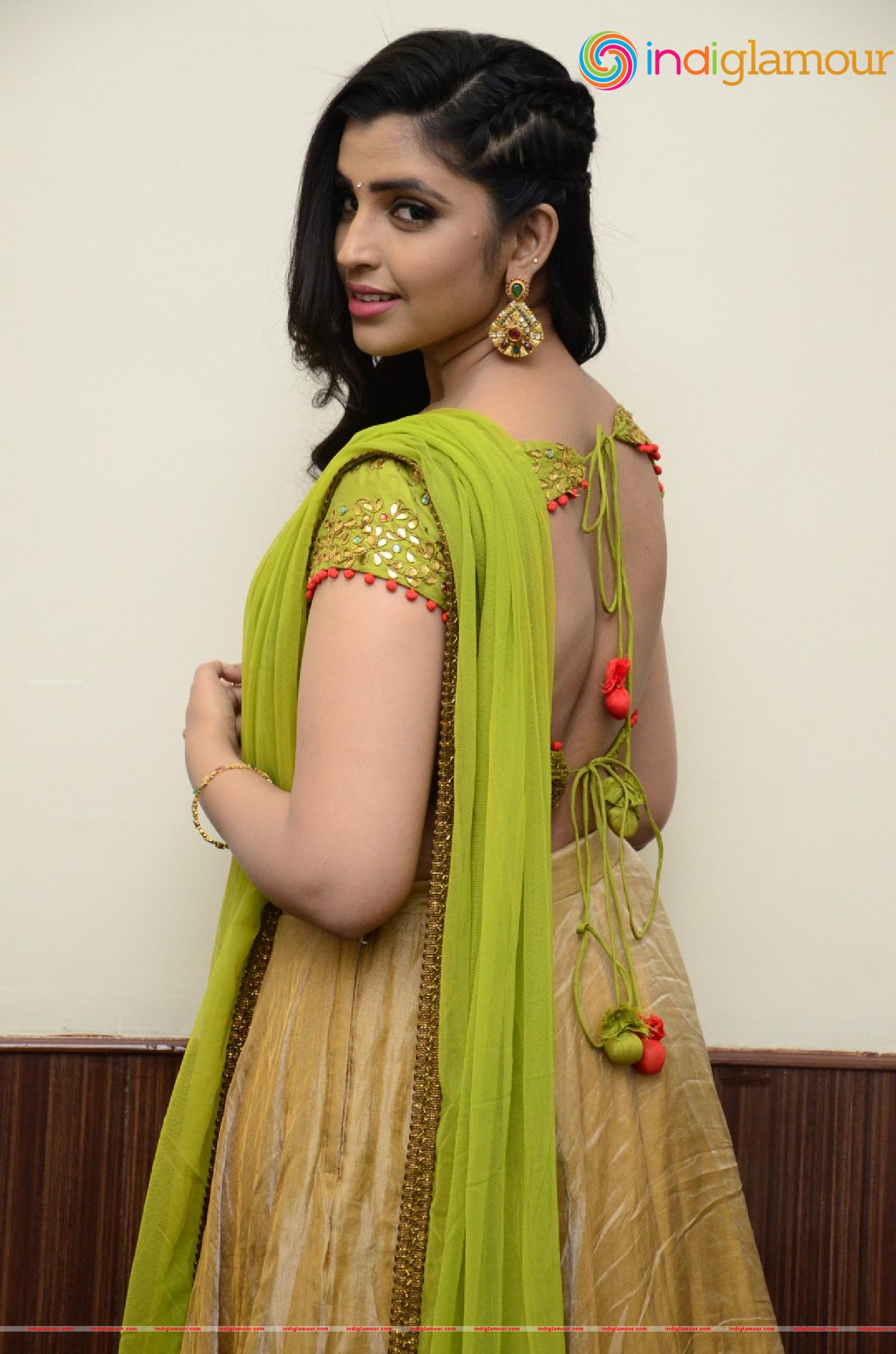 Syamala Actress hd photo