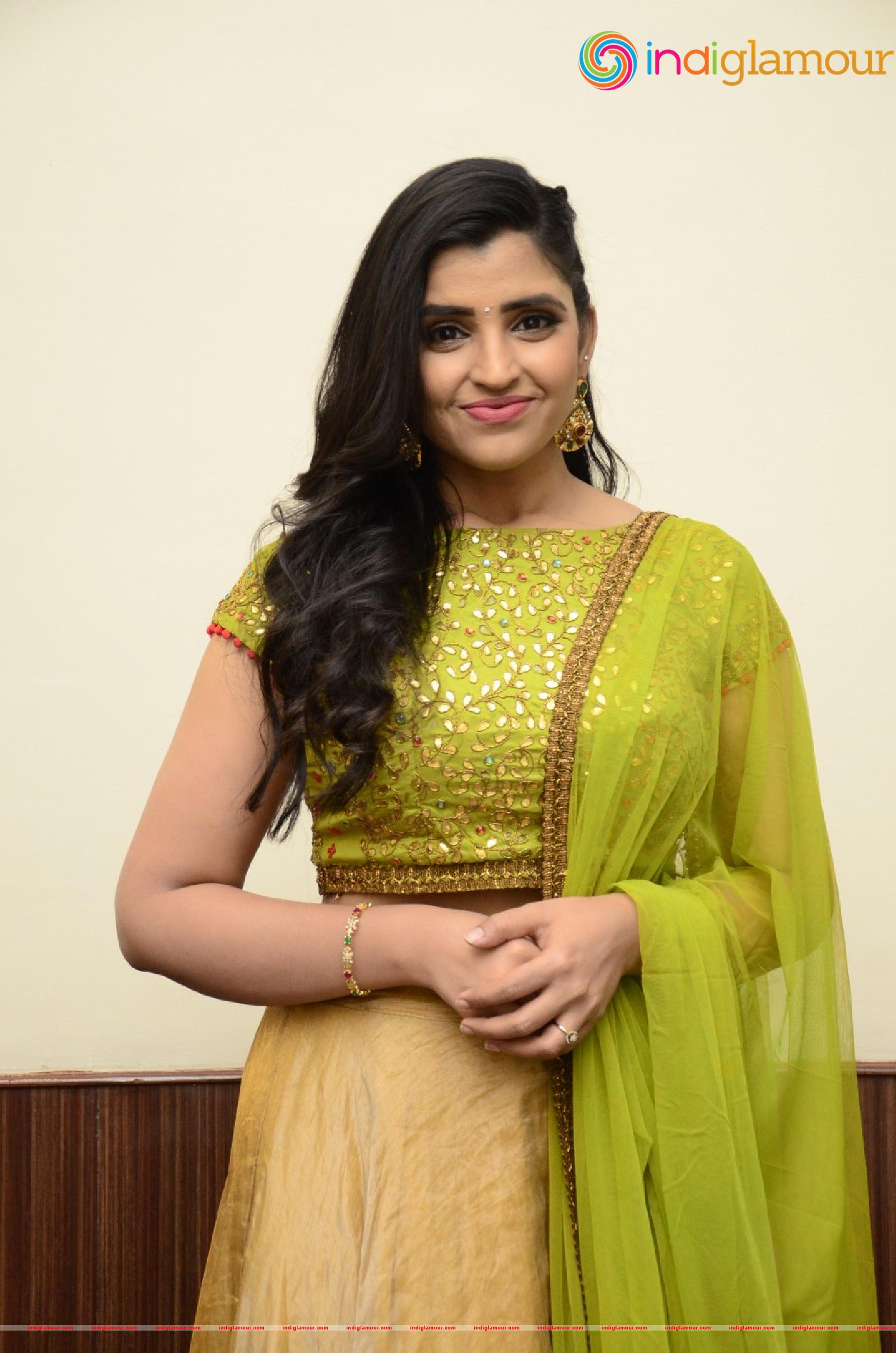 Syamala Actress hd photo