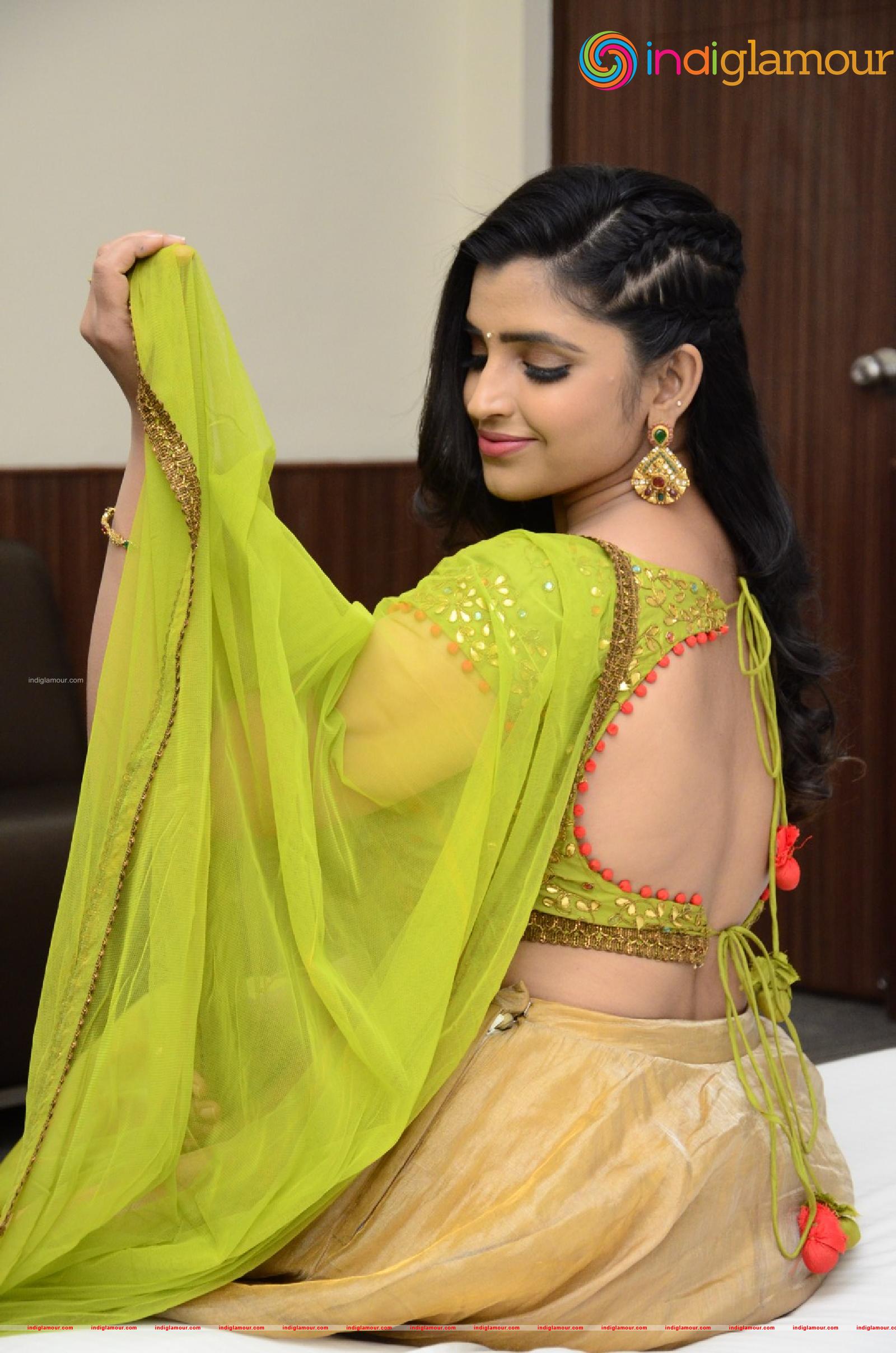 Syamala Actress hd photo