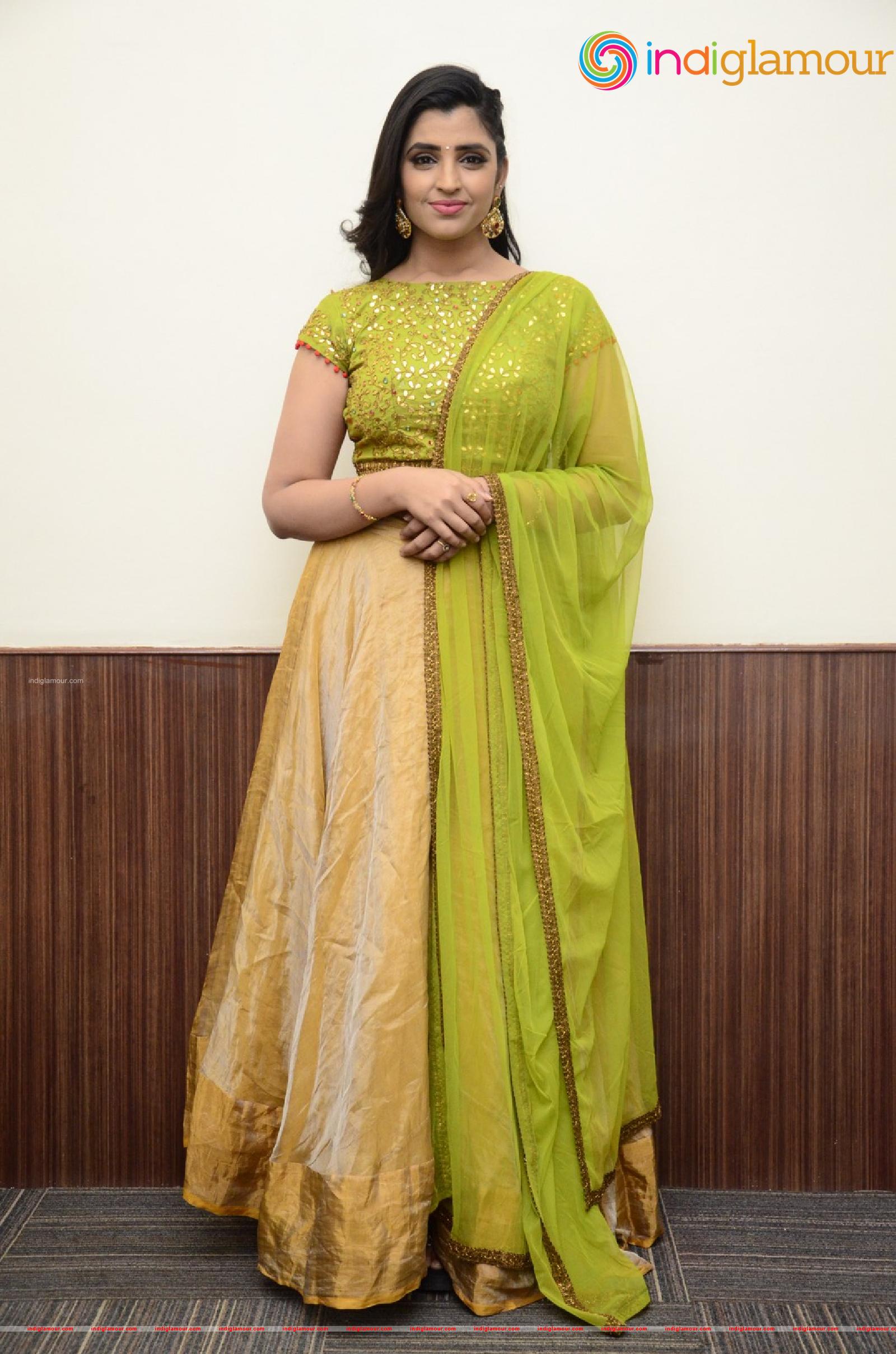 Syamala Actress hd photo