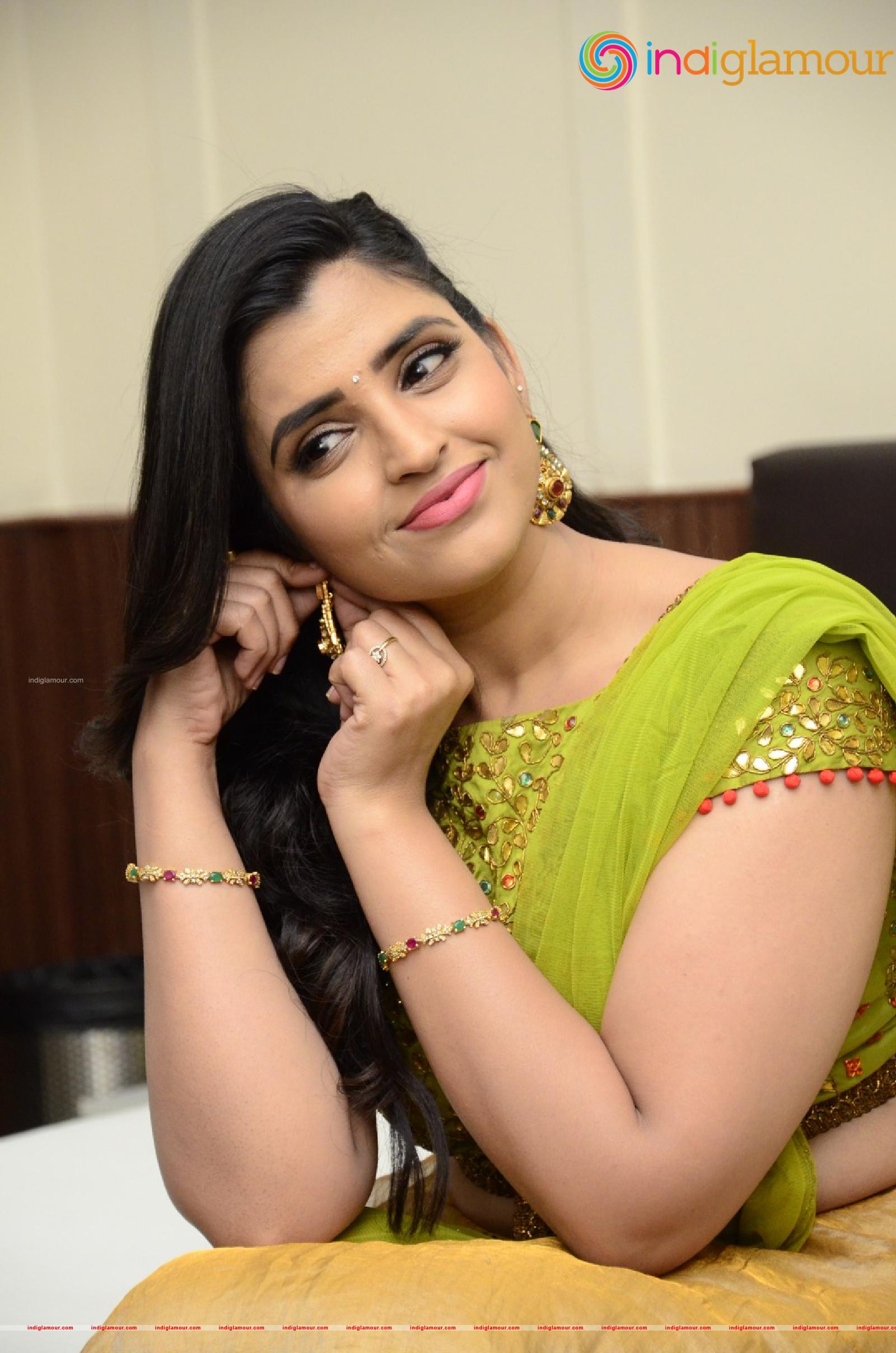 Syamala Actress hd photo