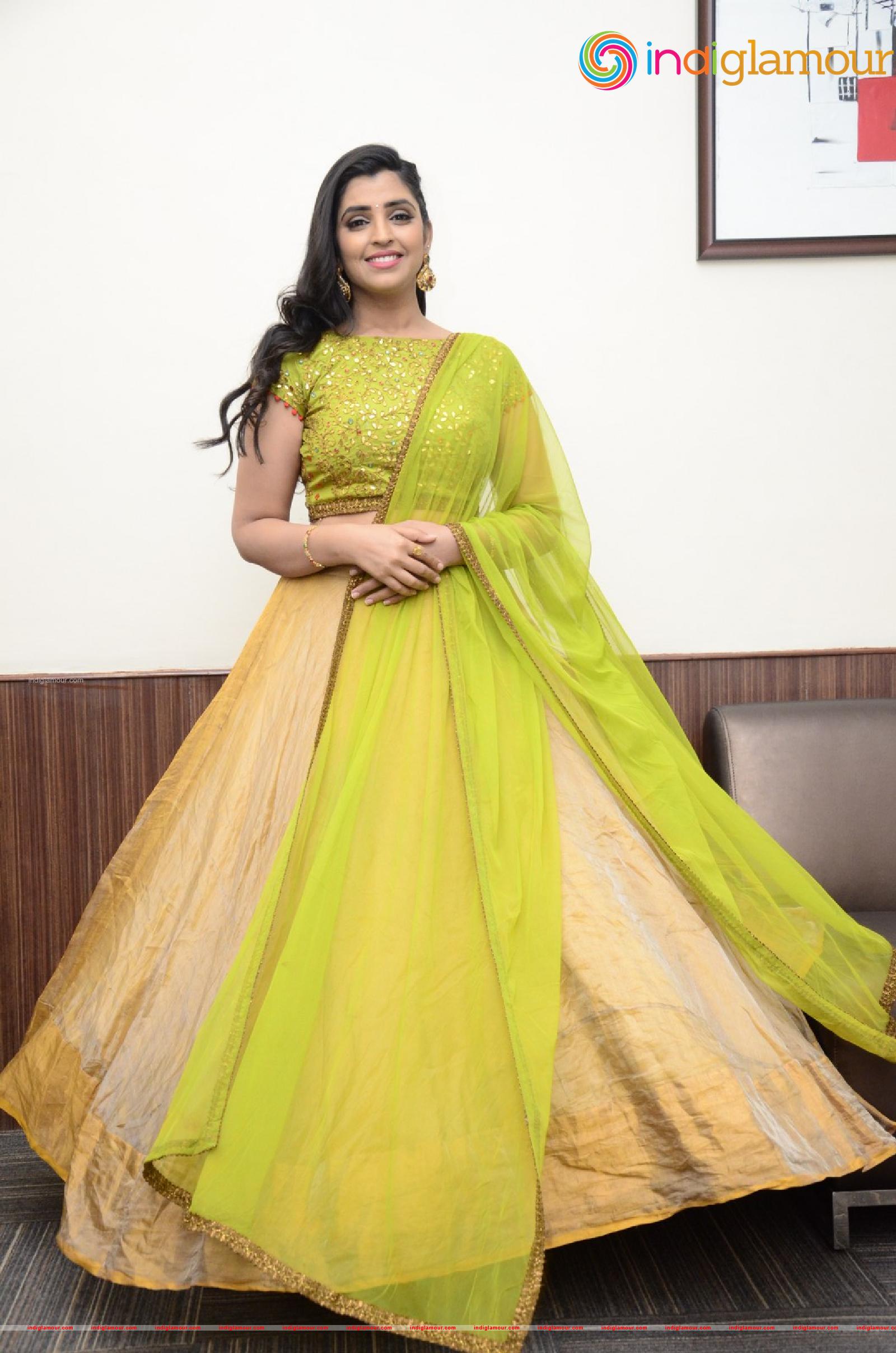 Syamala Actress hd photo