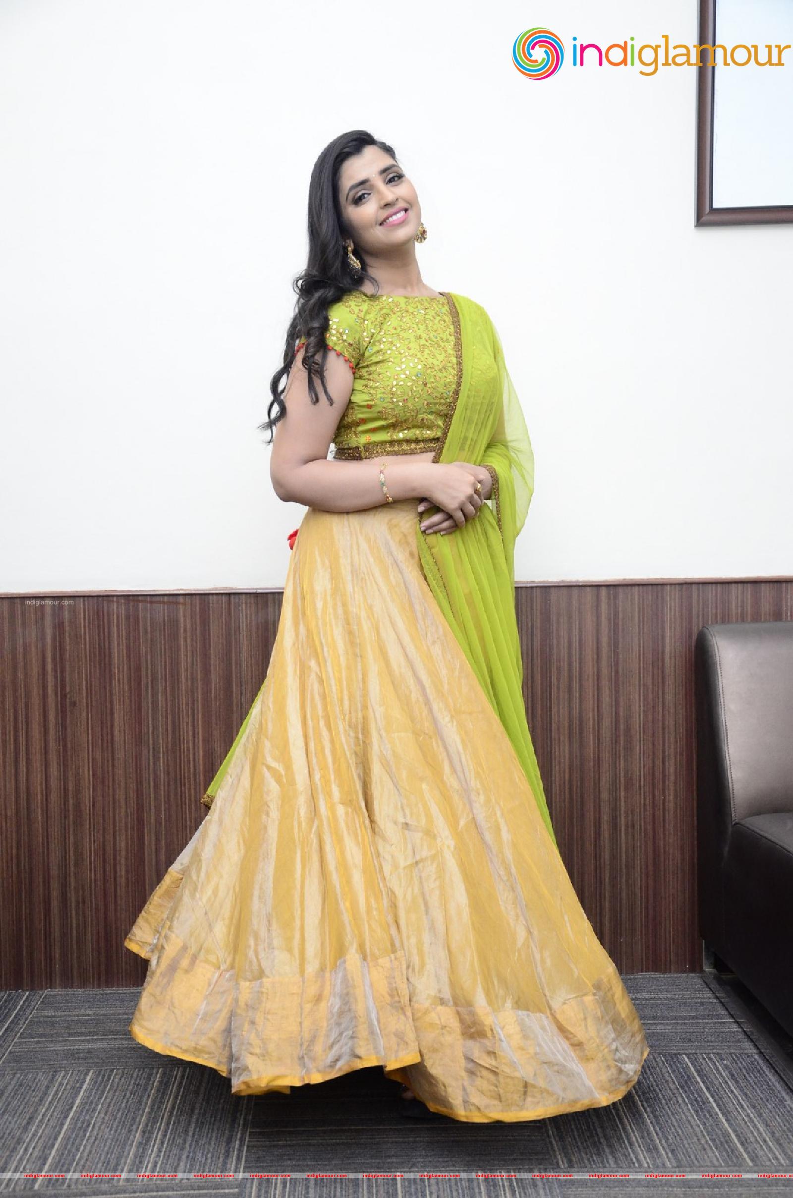 Syamala Actress hd photo