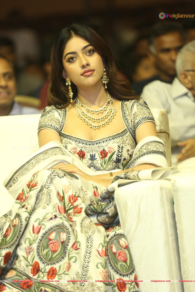 Anu Emmanuel Actress hd photo