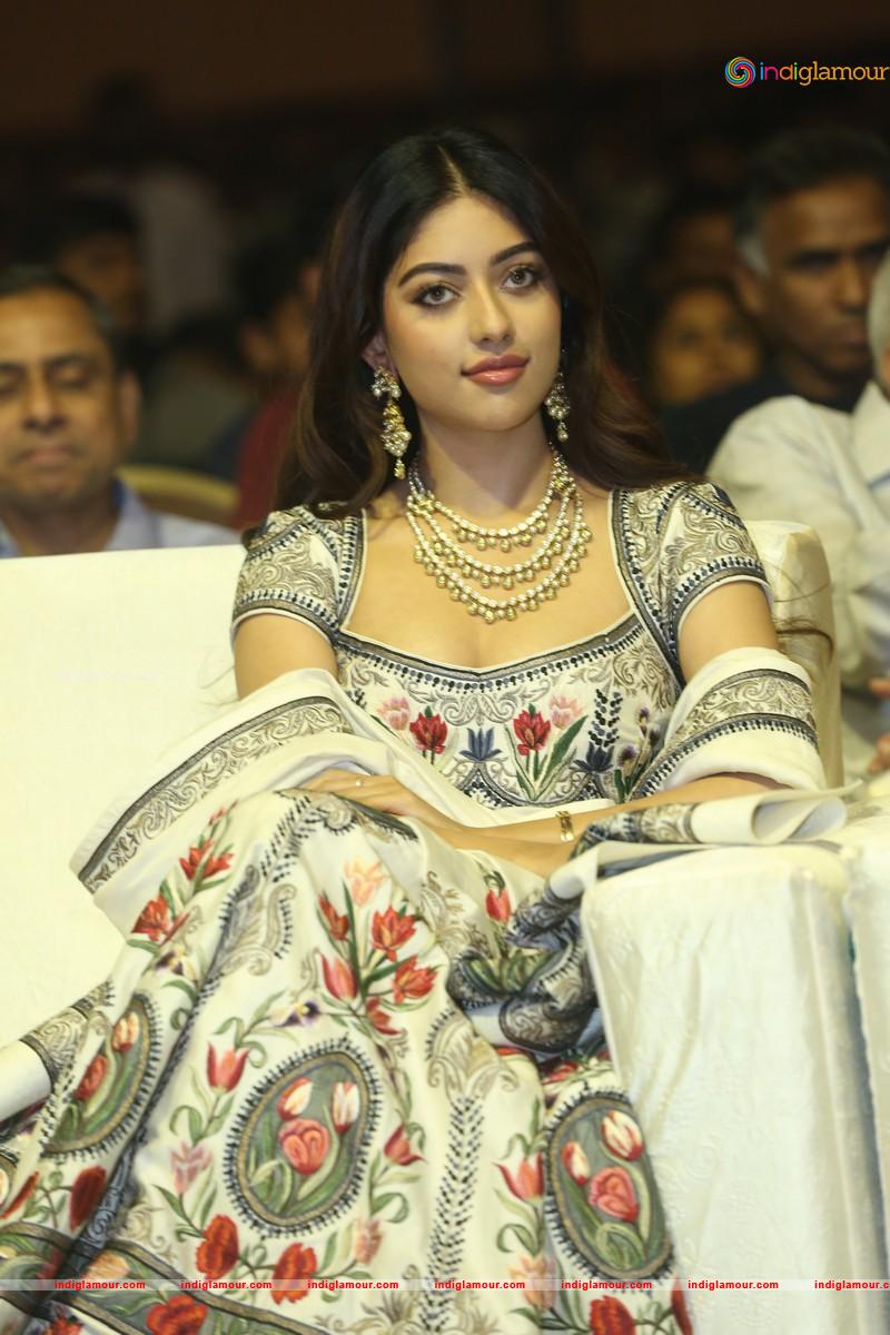 Anu Emmanuel Actress hd photo
