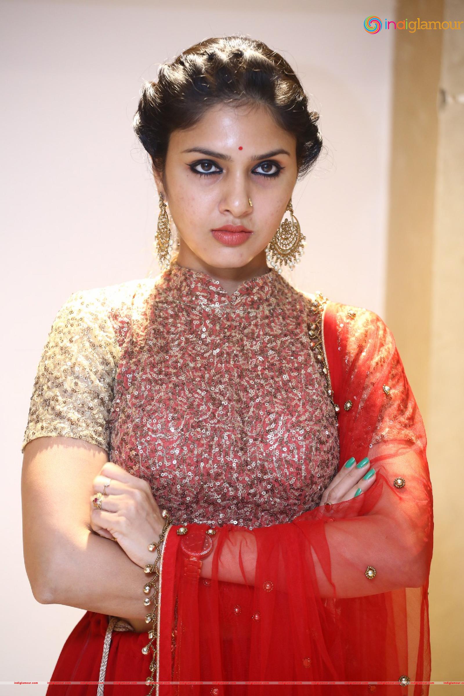 Apsara Gayatri Actress hd photo
