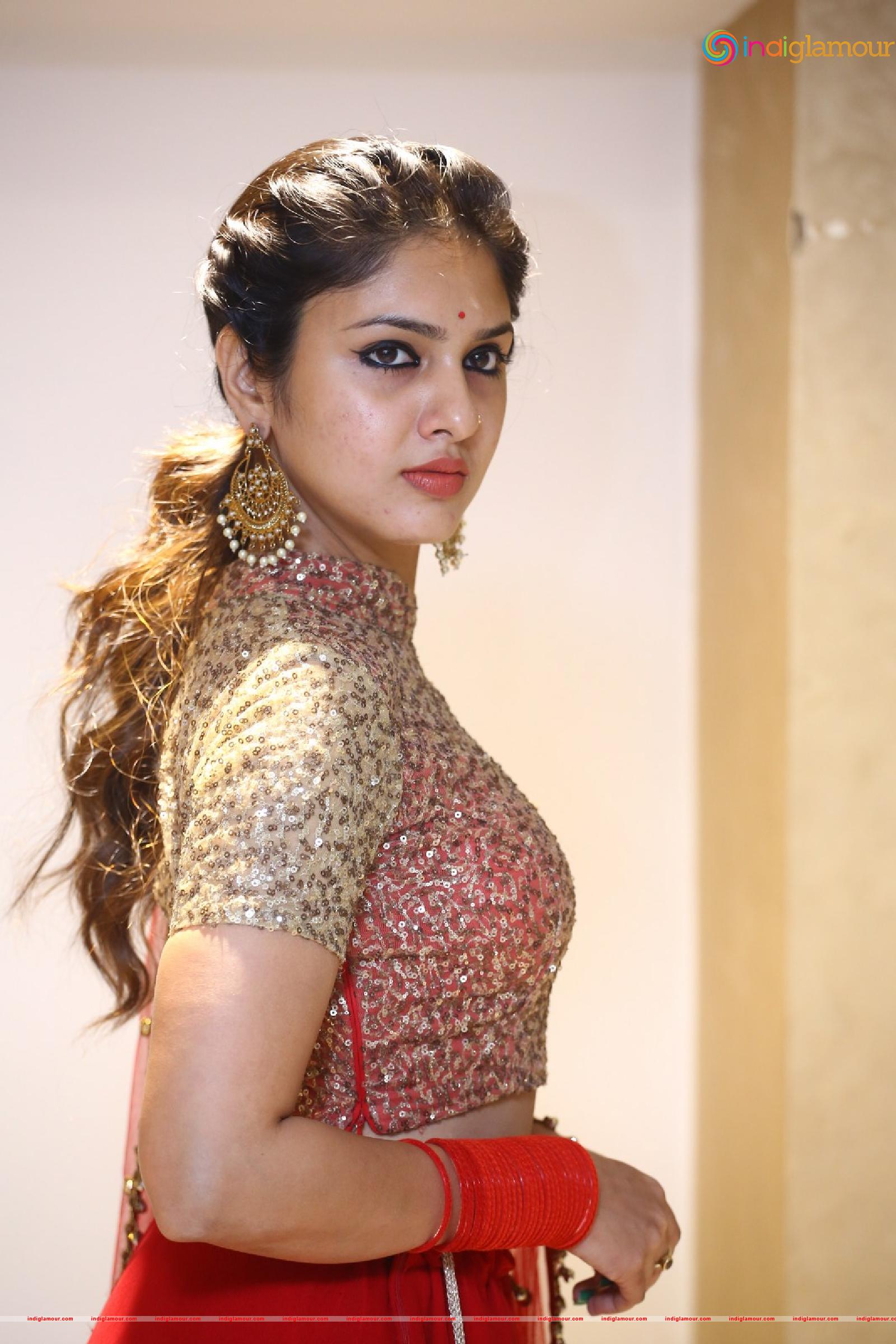 Apsara Gayatri Actress hd photo