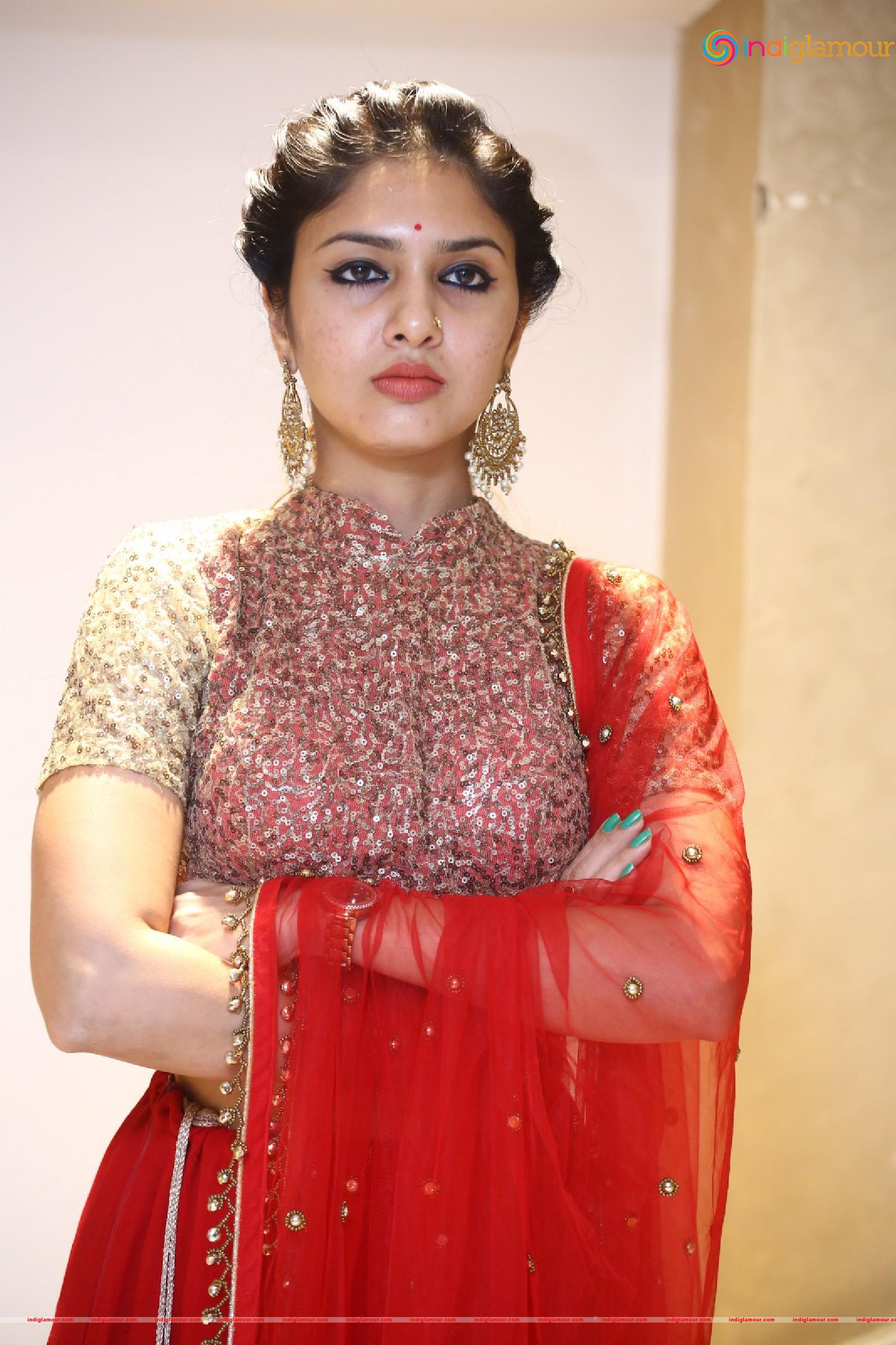 Apsara Gayatri Actress hd photo