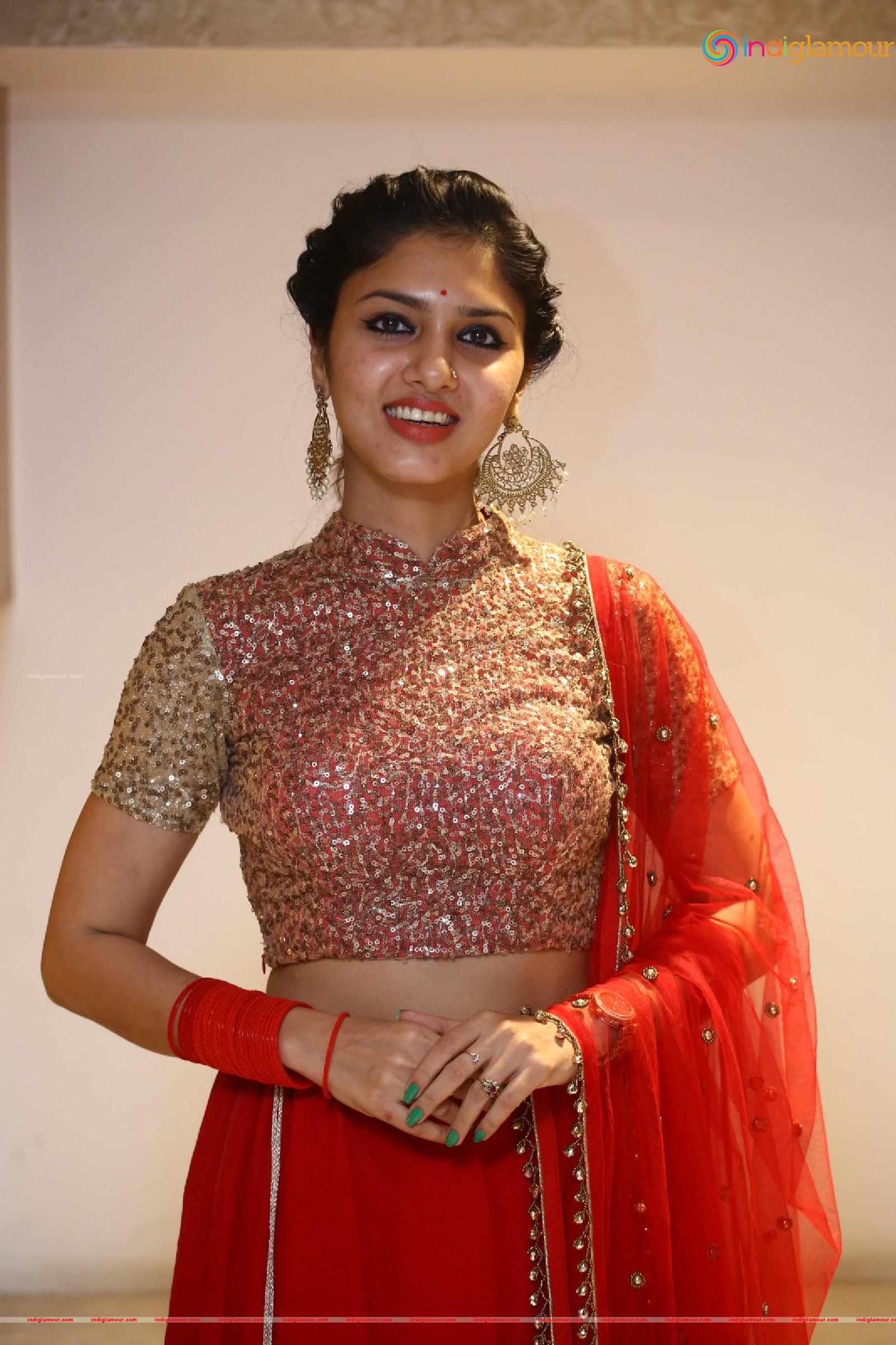 Apsara Gayatri Actress hd photo