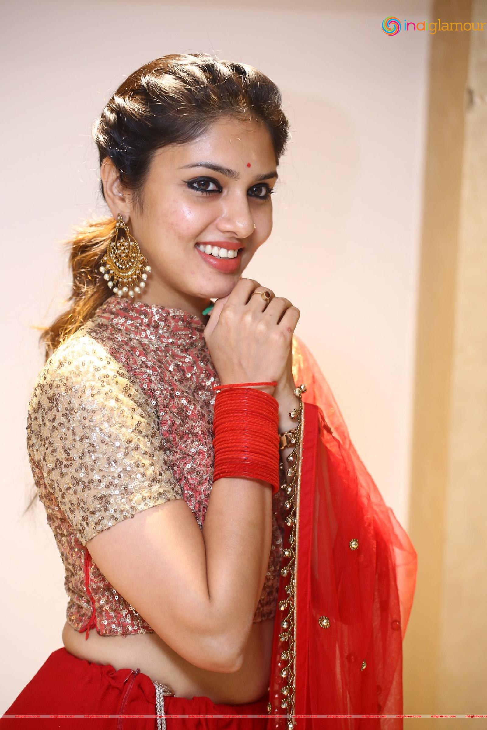 Apsara Gayatri Actress hd photo