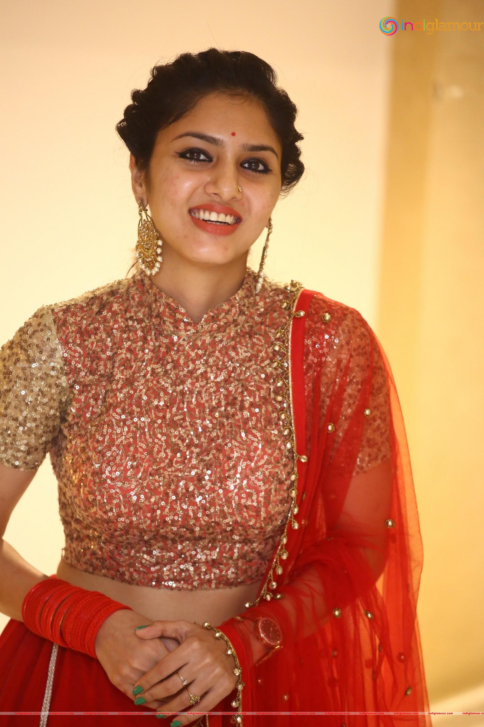 Apsara Gayatri Actress hd photo