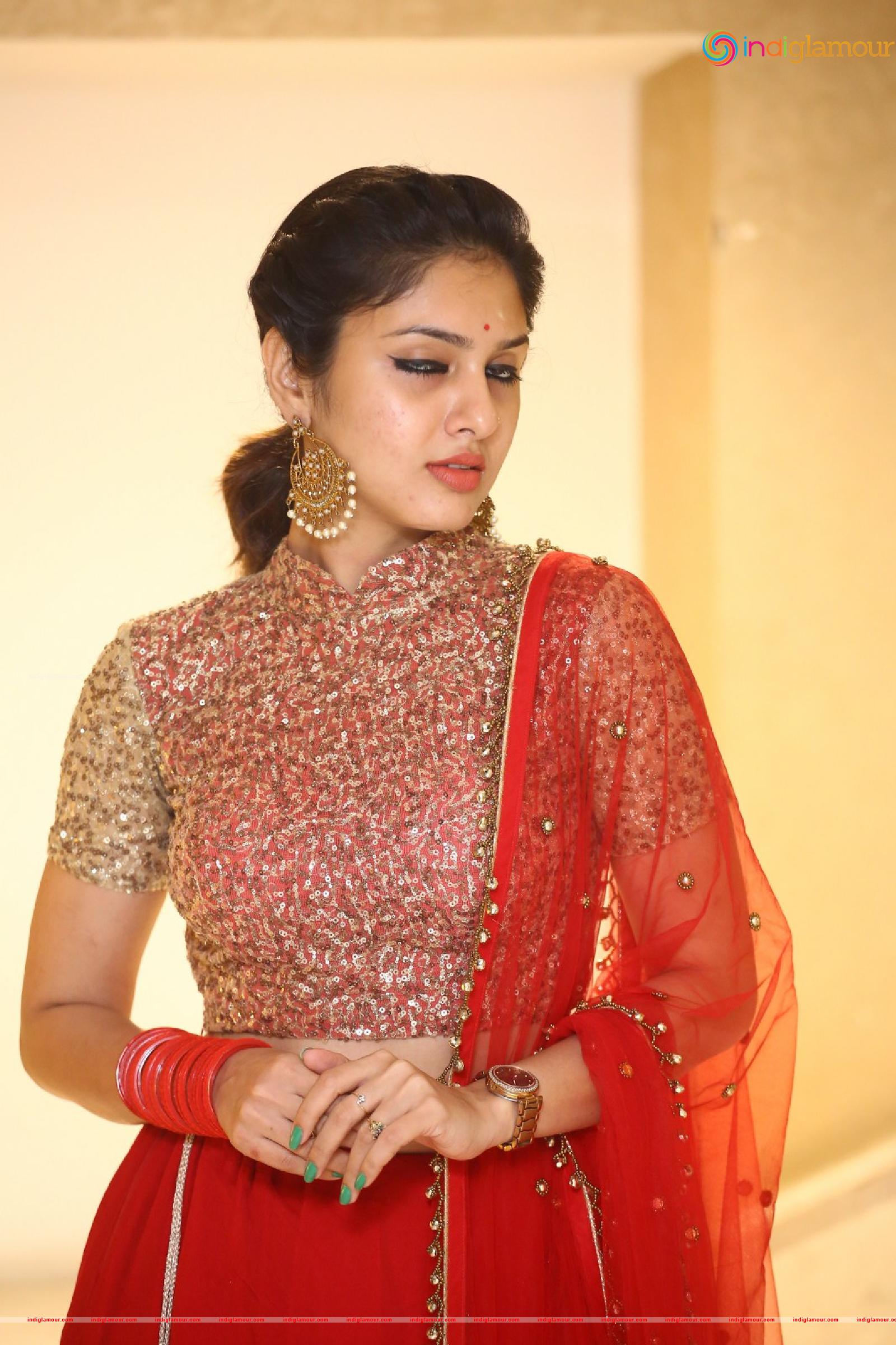 Apsara Gayatri Actress hd photo
