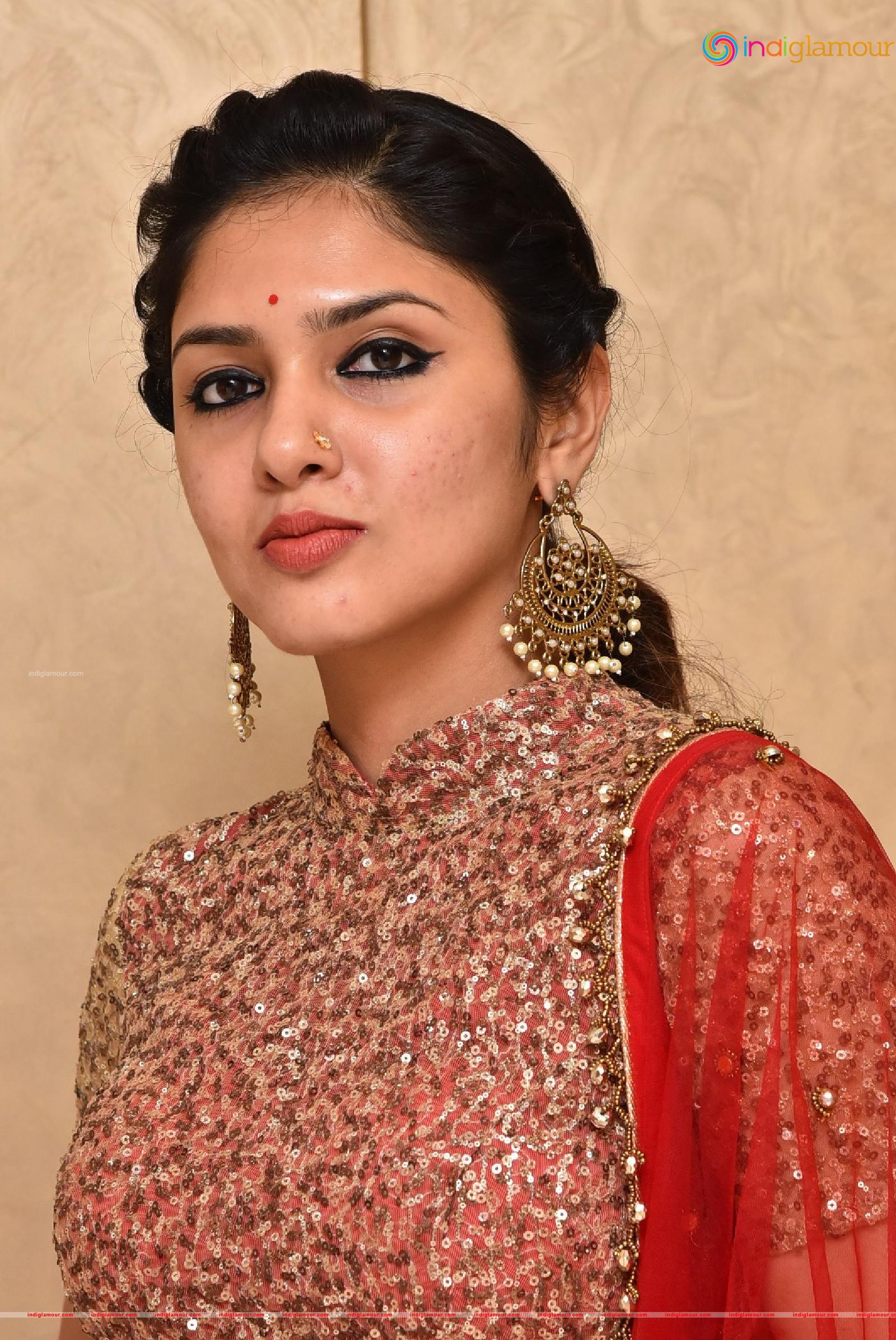 Apsara Gayatri Actress hd photo