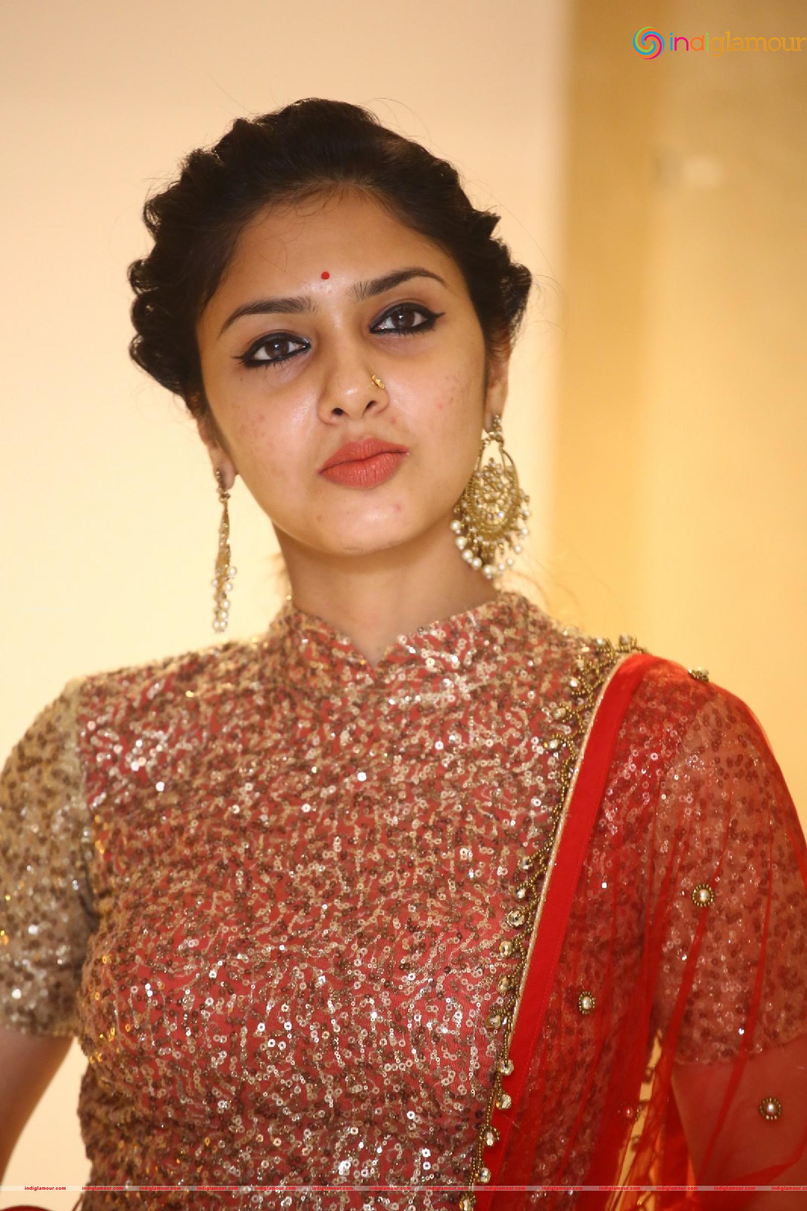Apsara Gayatri Actress hd photo