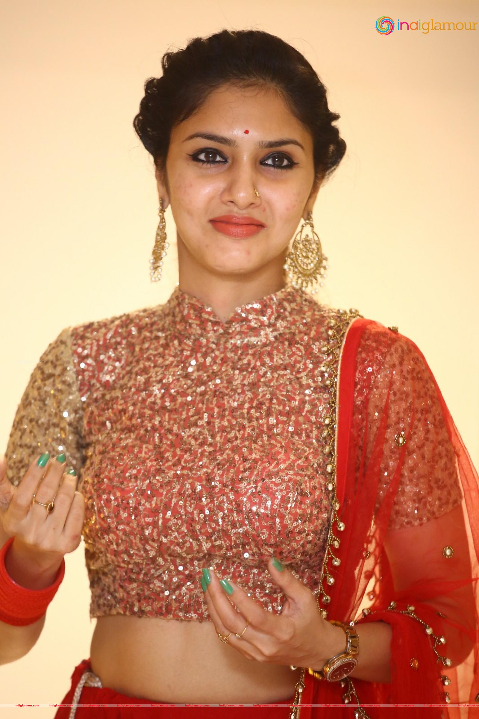 Apsara Gayatri Actress hd photo