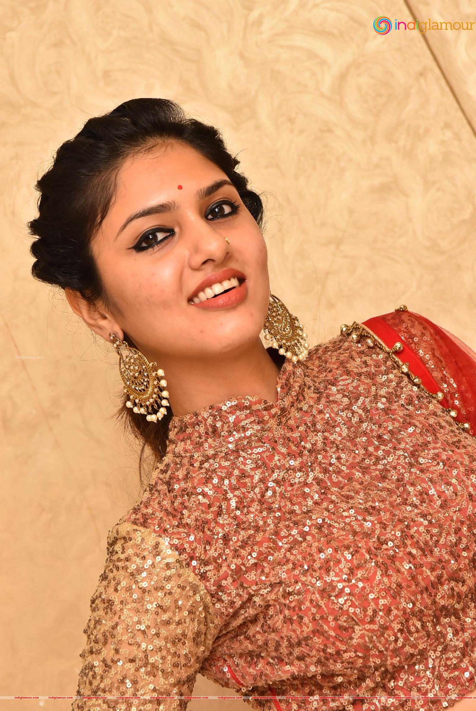 Apsara Gayatri Actress hd photo