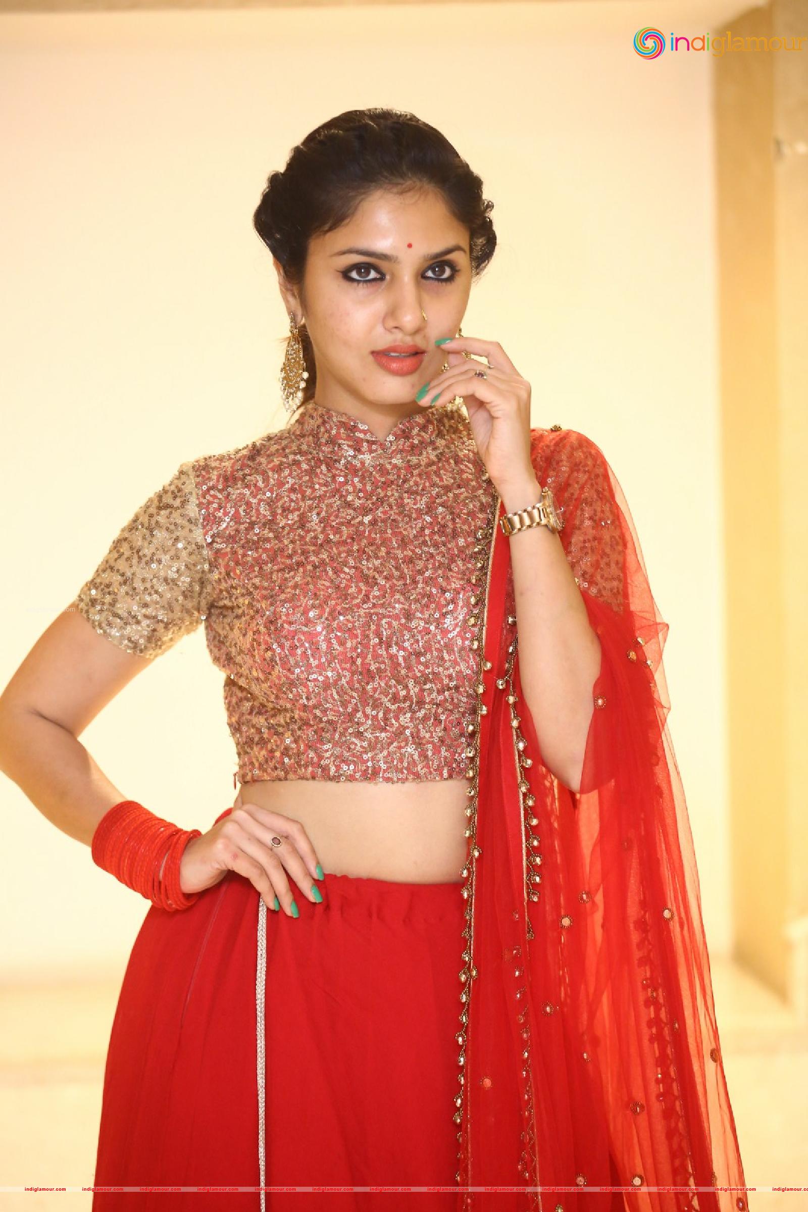 Apsara Gayatri Actress hd photo