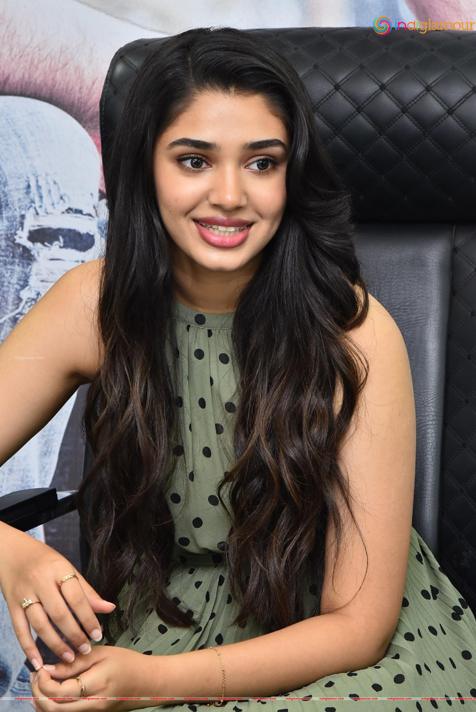 Krithi Shetty Actress hd photo