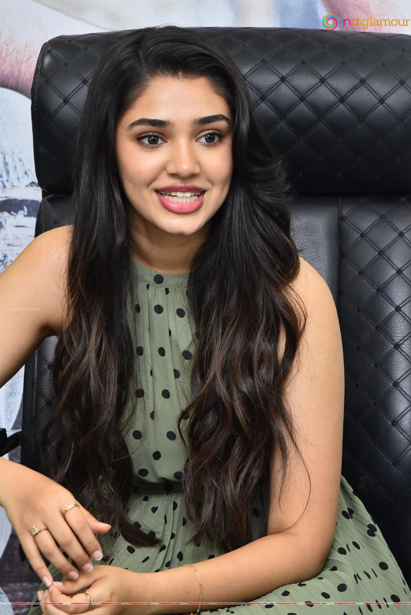 Krithi Shetty Actress hd photo