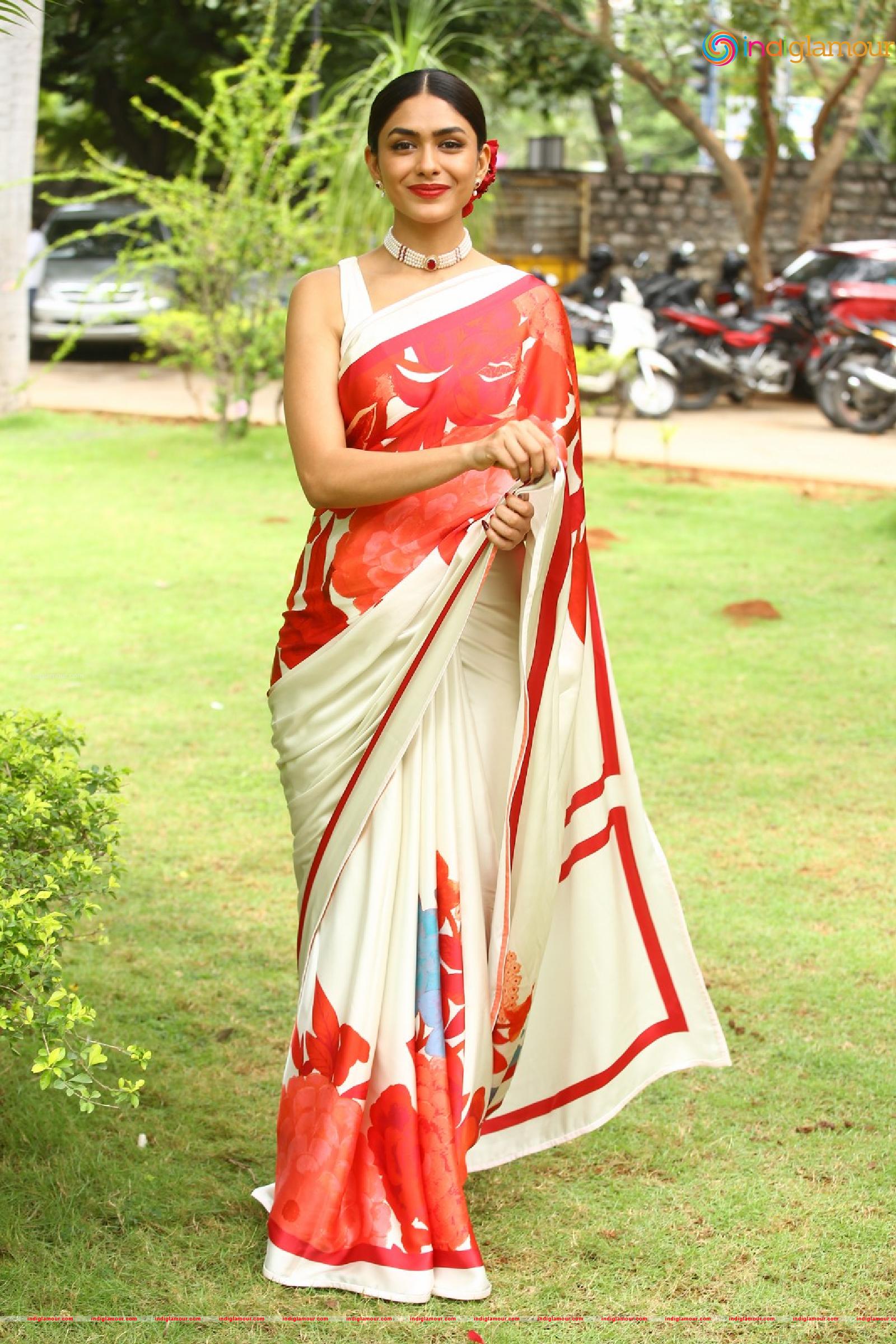 Mrunal Thakur Actress hd photo