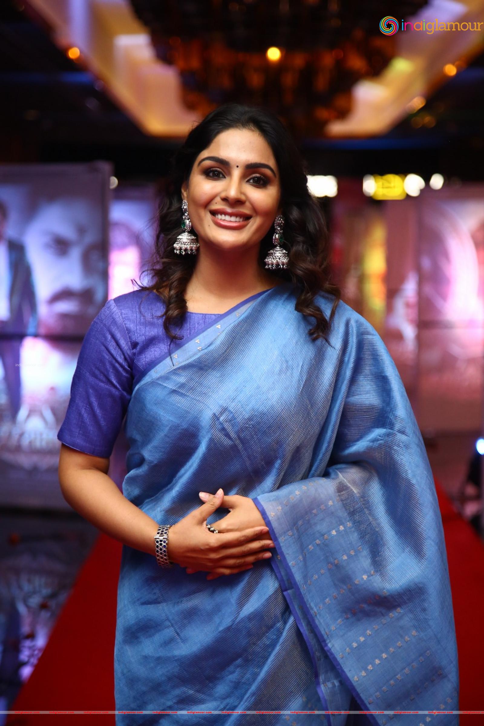 Samyuktha Menon Actress hd photo