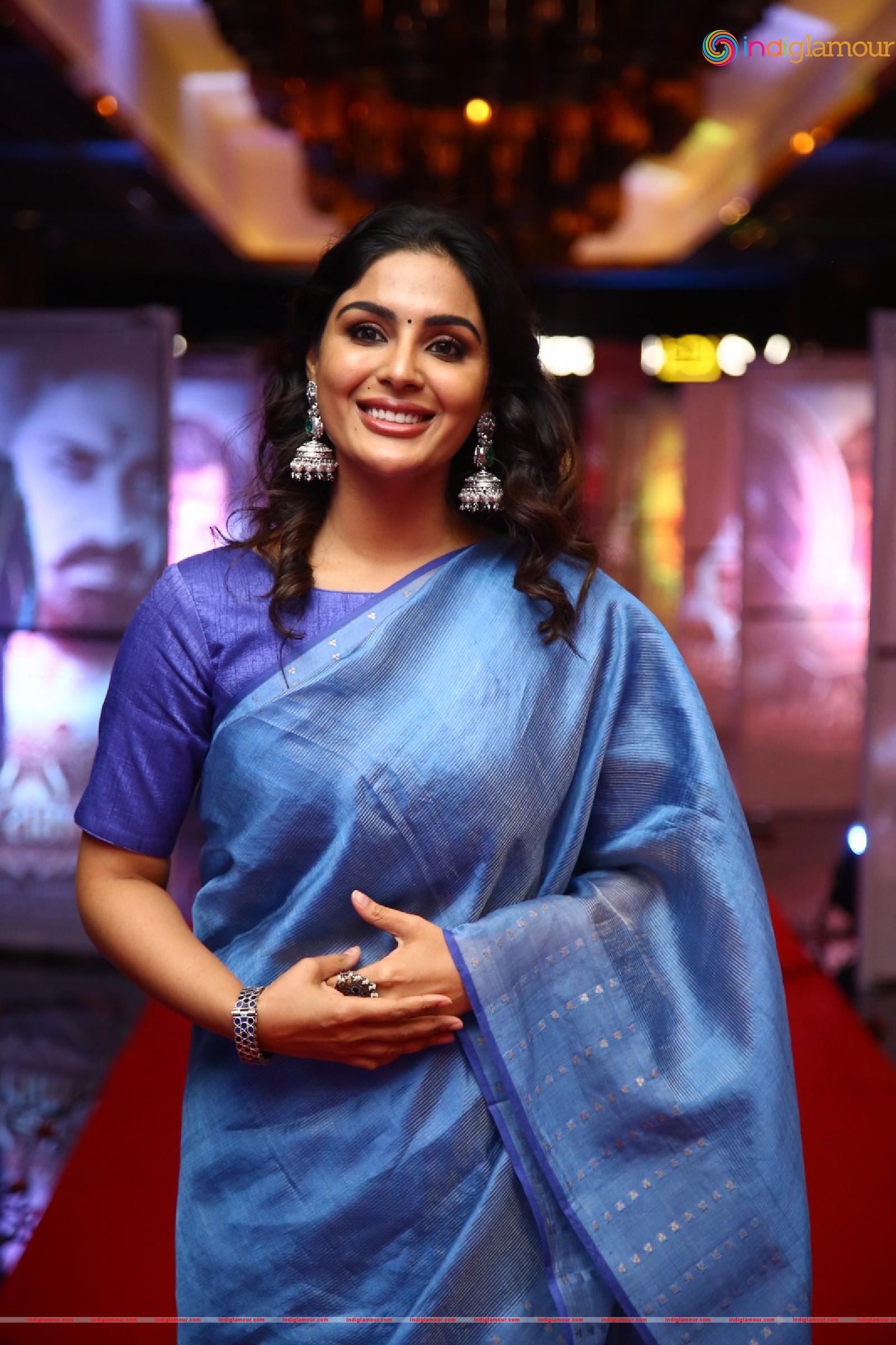 Samyuktha Menon Actress hd photo