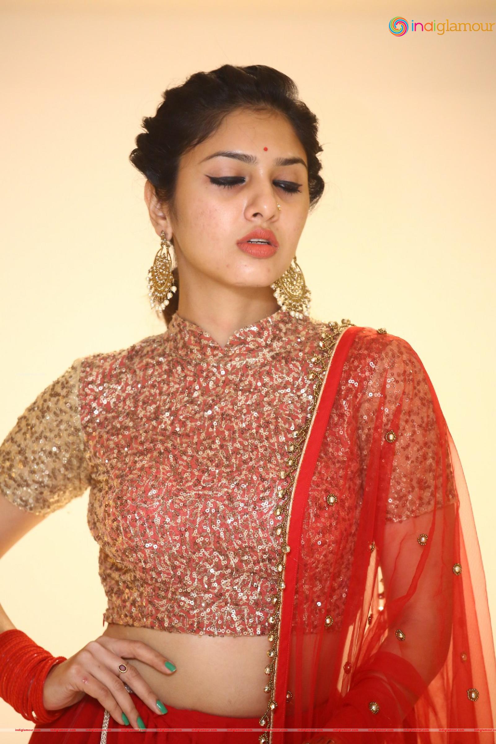 Apsara Gayatri Actress hd photo