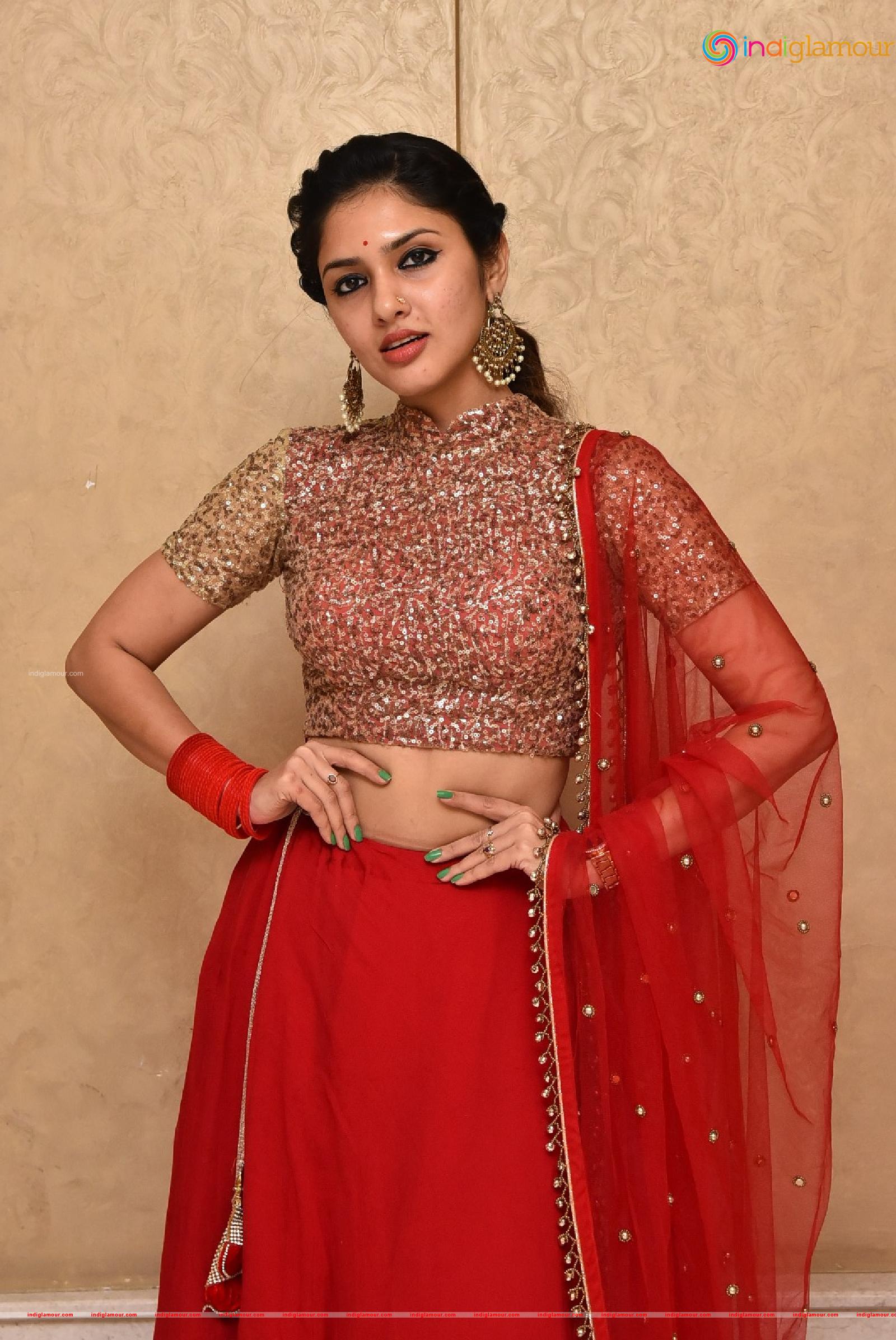 Apsara Gayatri Actress hd photo