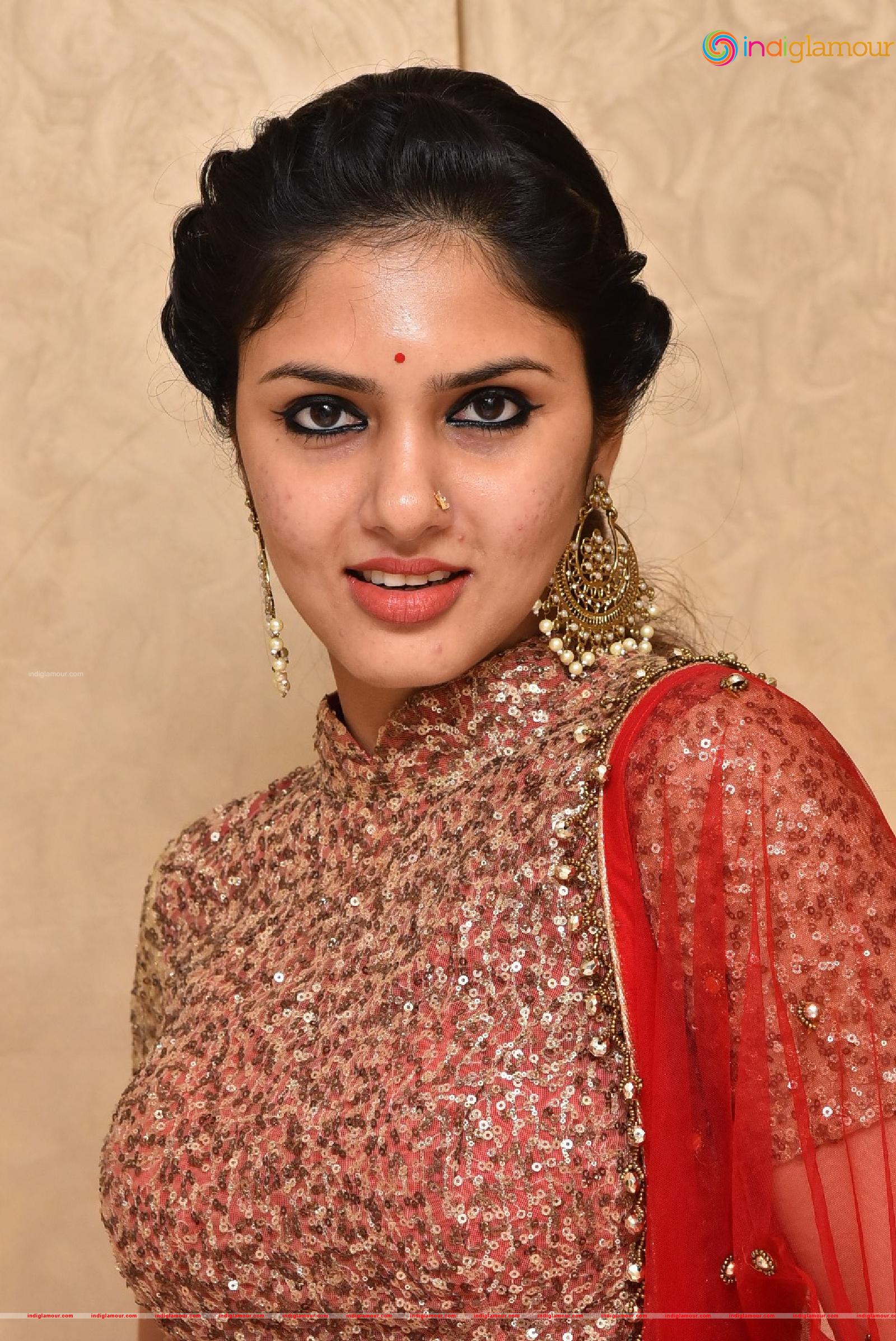Apsara Gayatri Actress hd photo