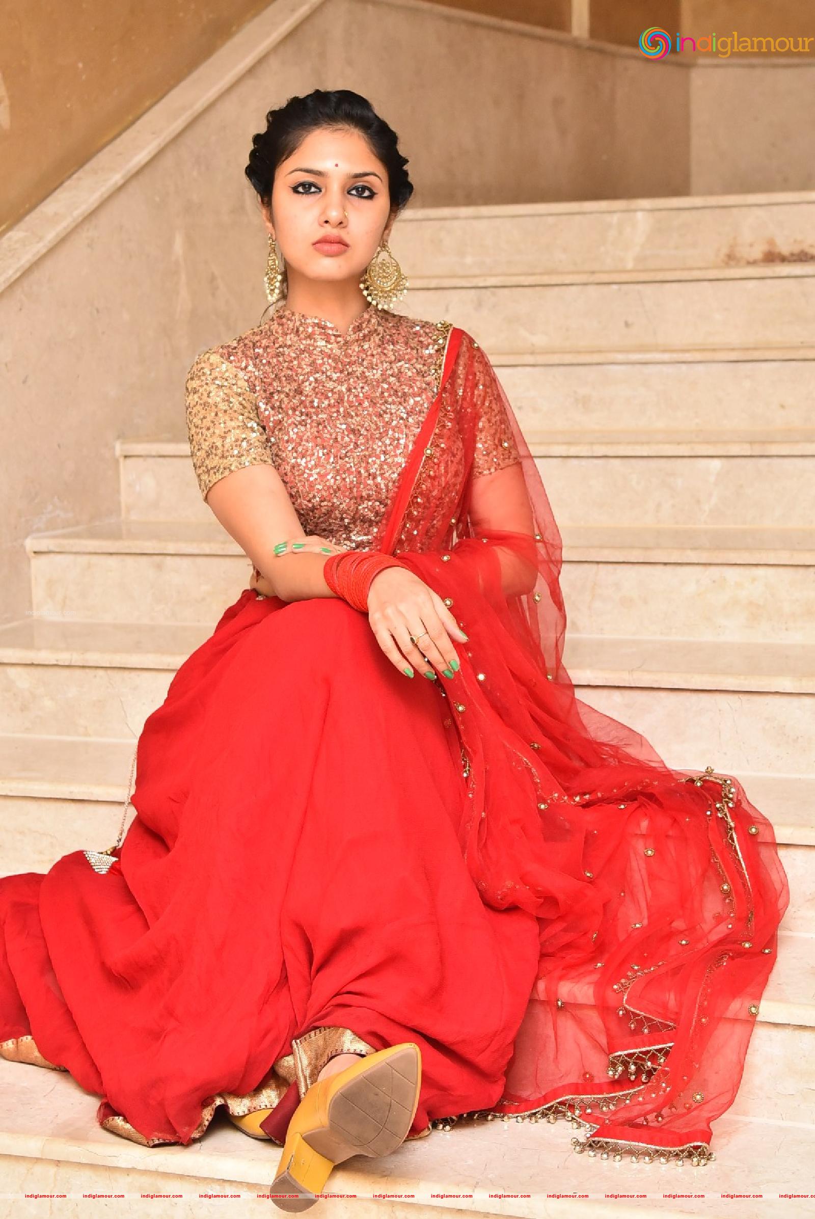 Apsara Gayatri Actress hd photo