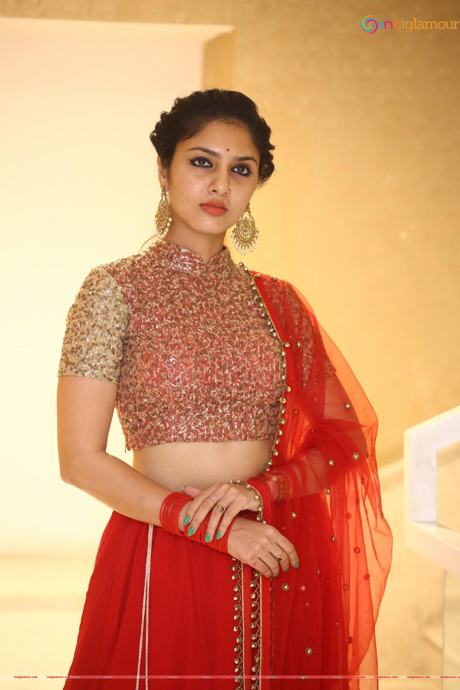 Apsara Gayatri Actress hd photo