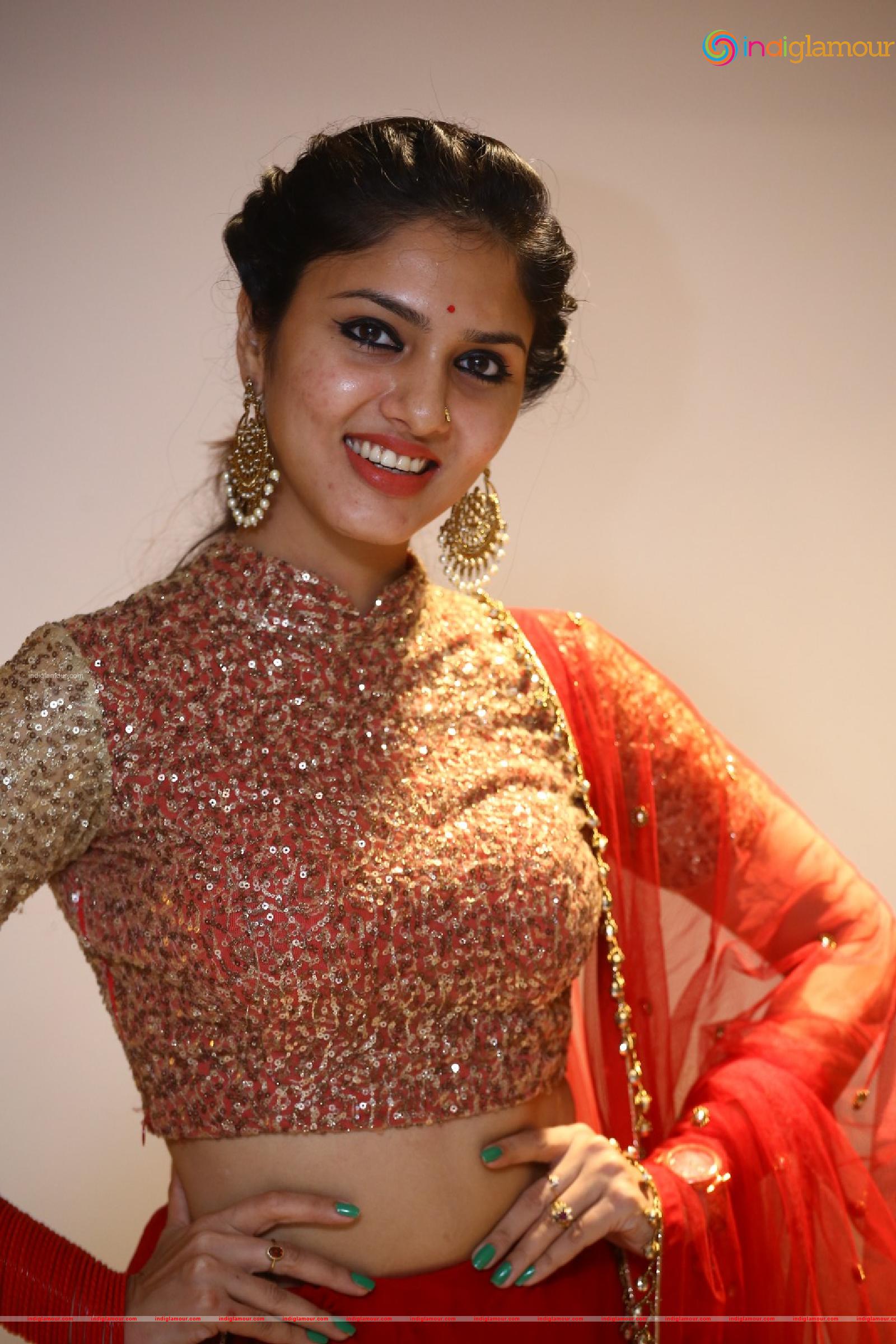 Apsara Gayatri Actress hd photo