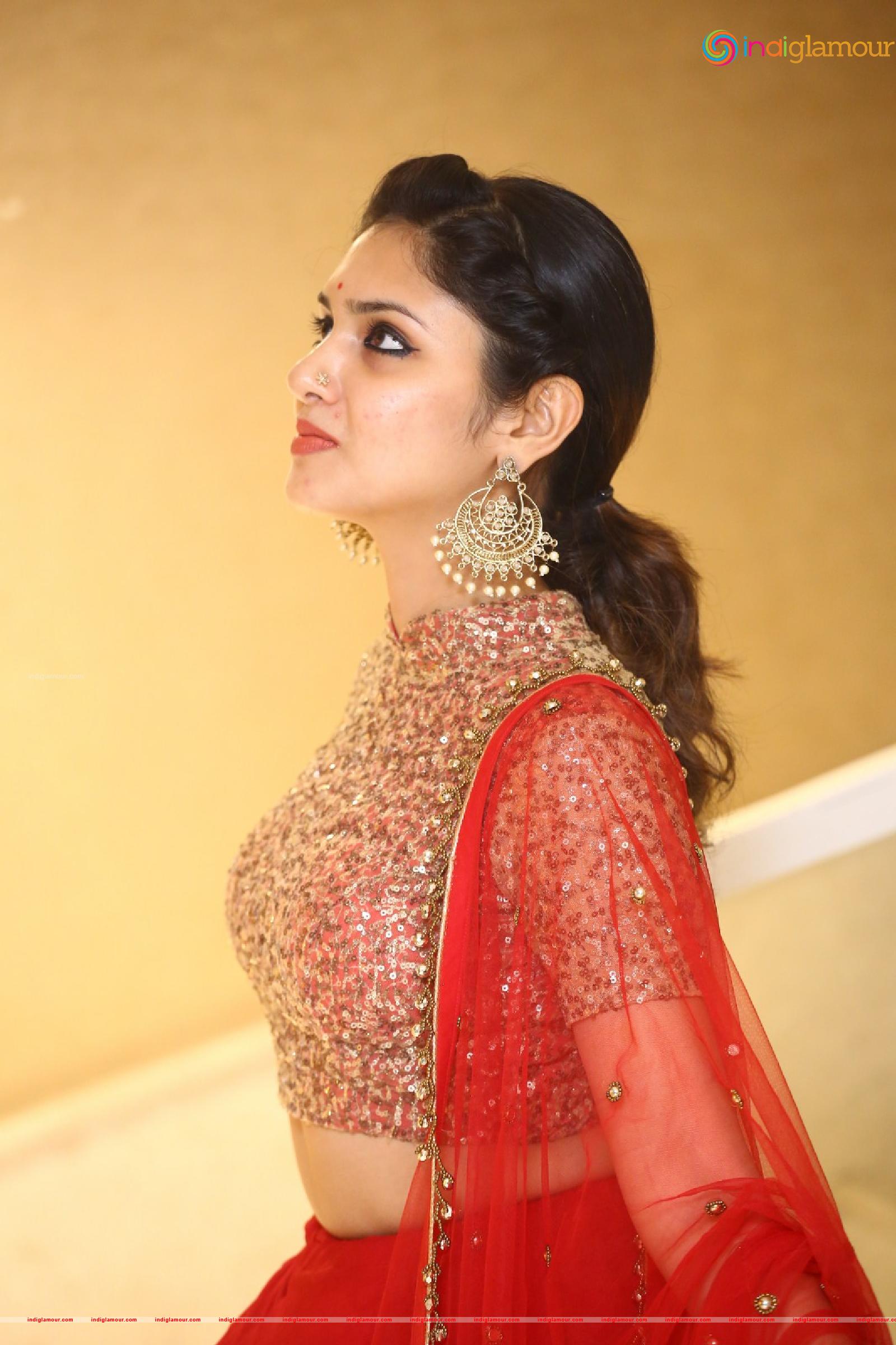 Apsara Gayatri Actress hd photo